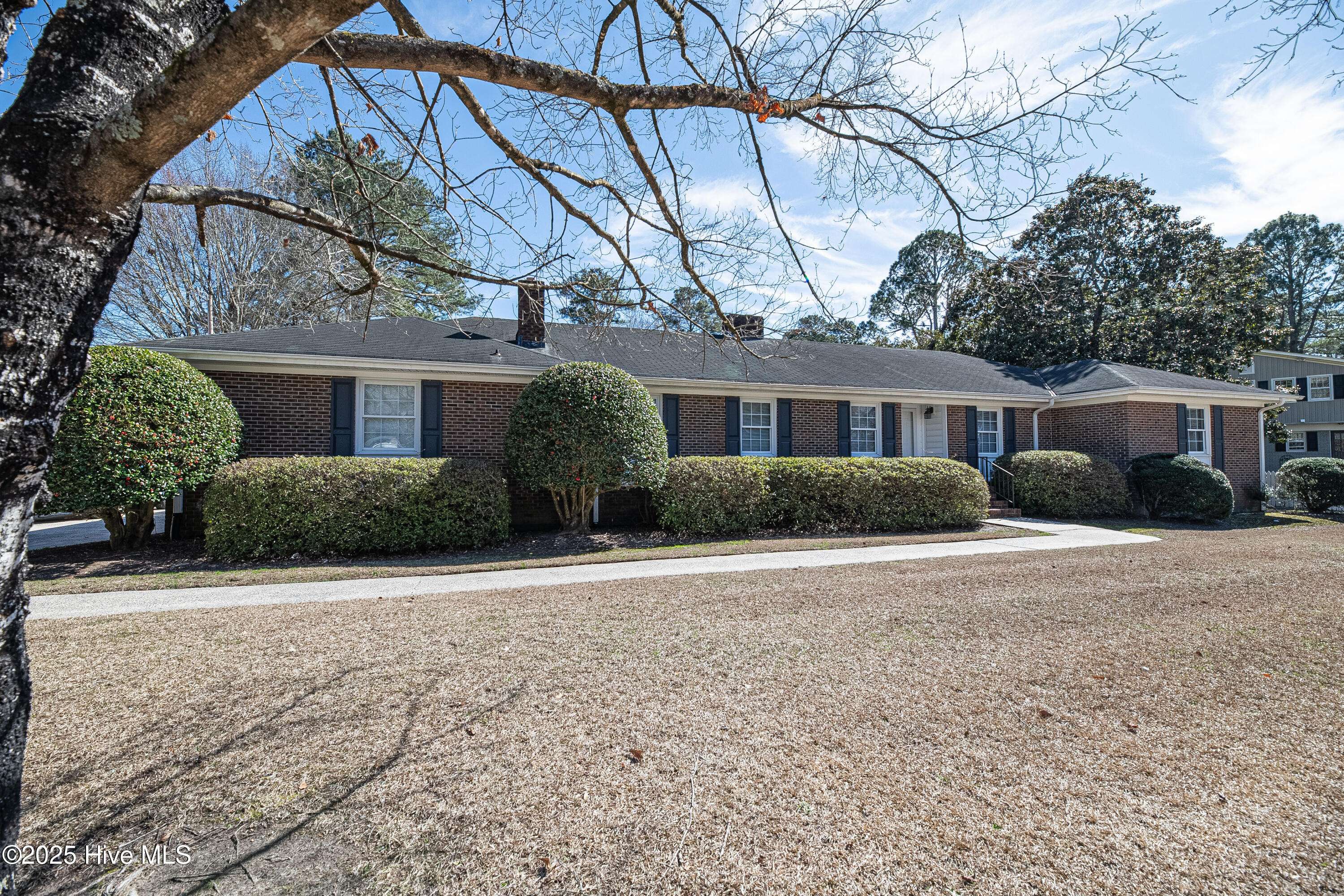 Greenville, NC 27858,411 Oxford RD