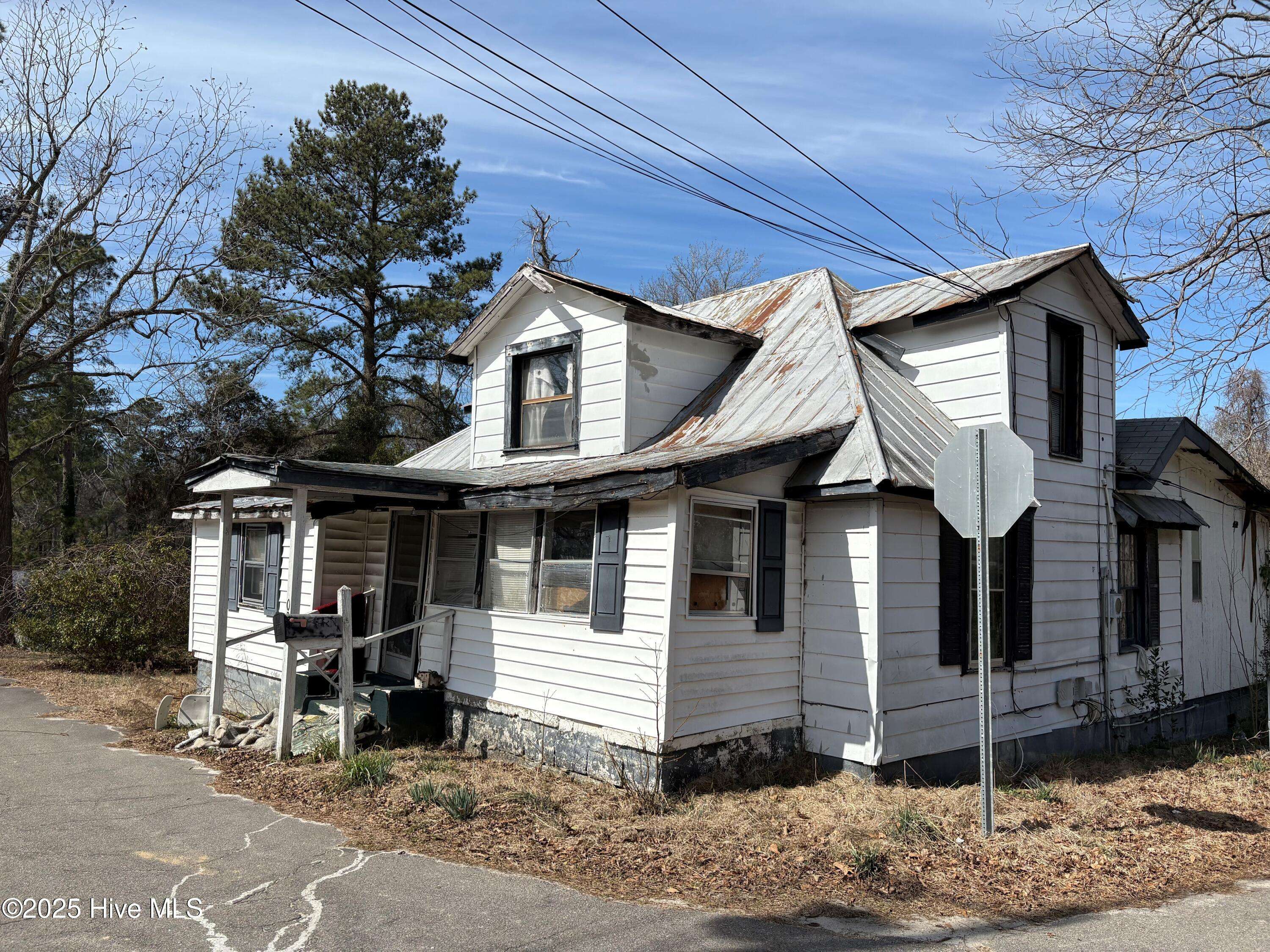 Raeford, NC 28376,109 Blue AVE