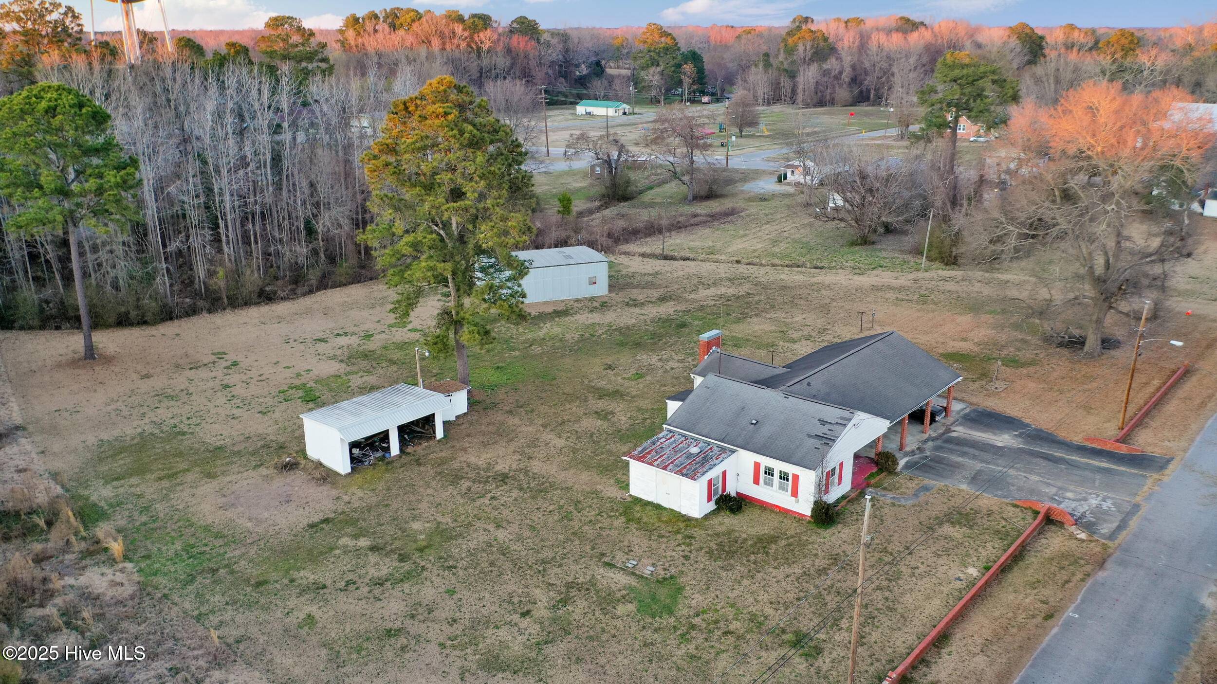 Kelford, NC 27847,110 W Church ST