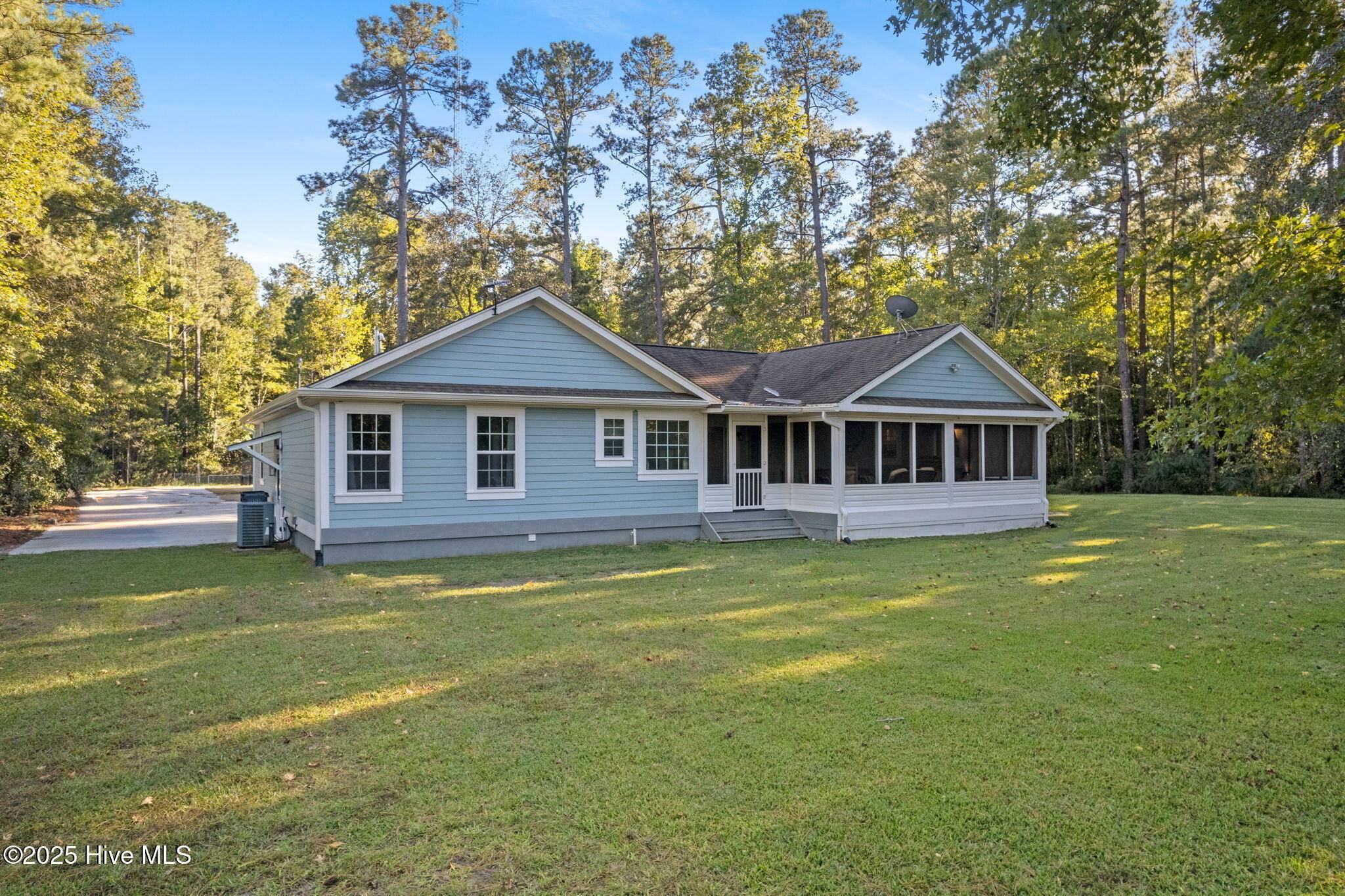 Ash, NC 28420,5218 Alligator RD NW