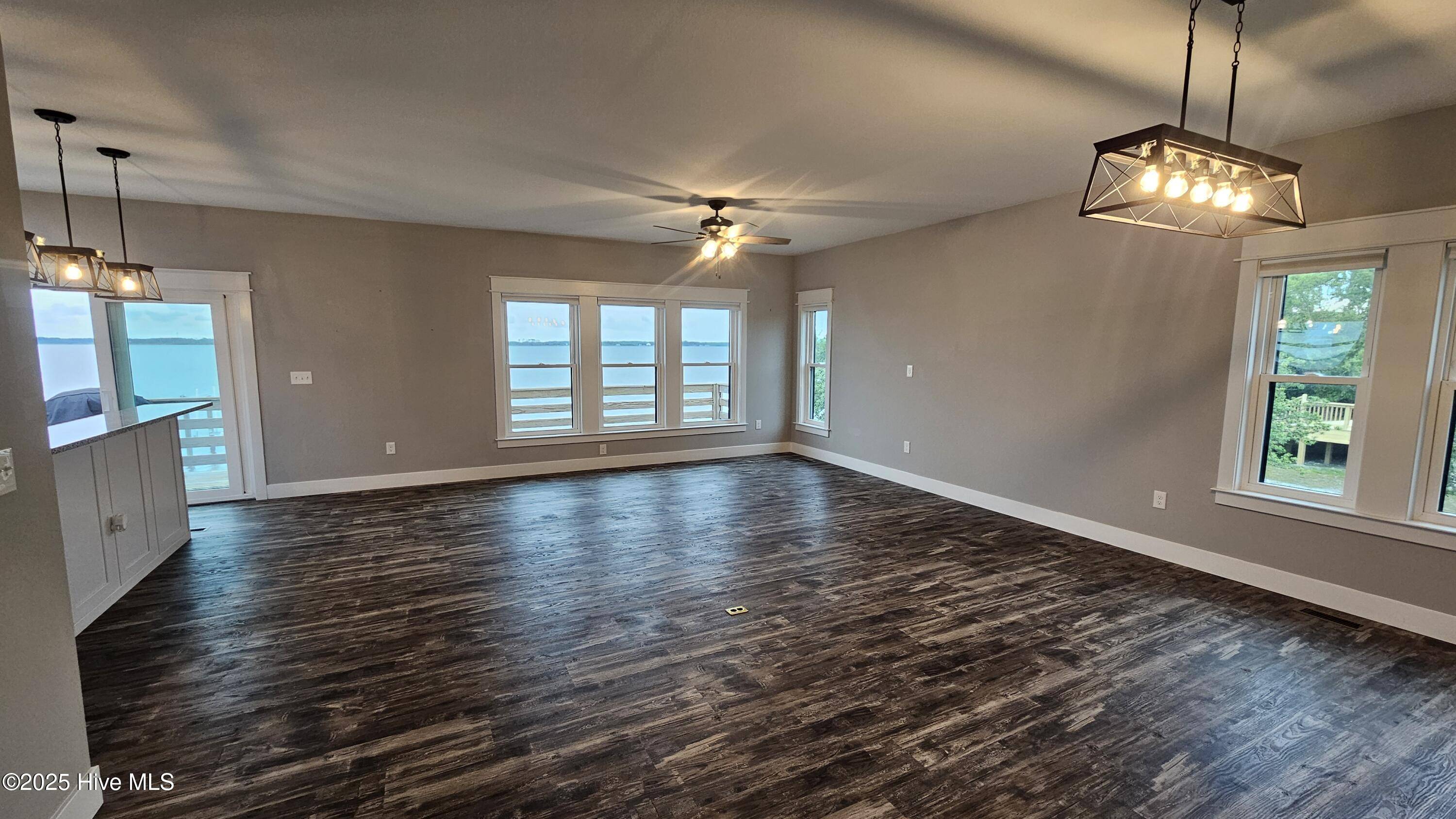 Currituck, NC 27929,105 Baggy Davis LN