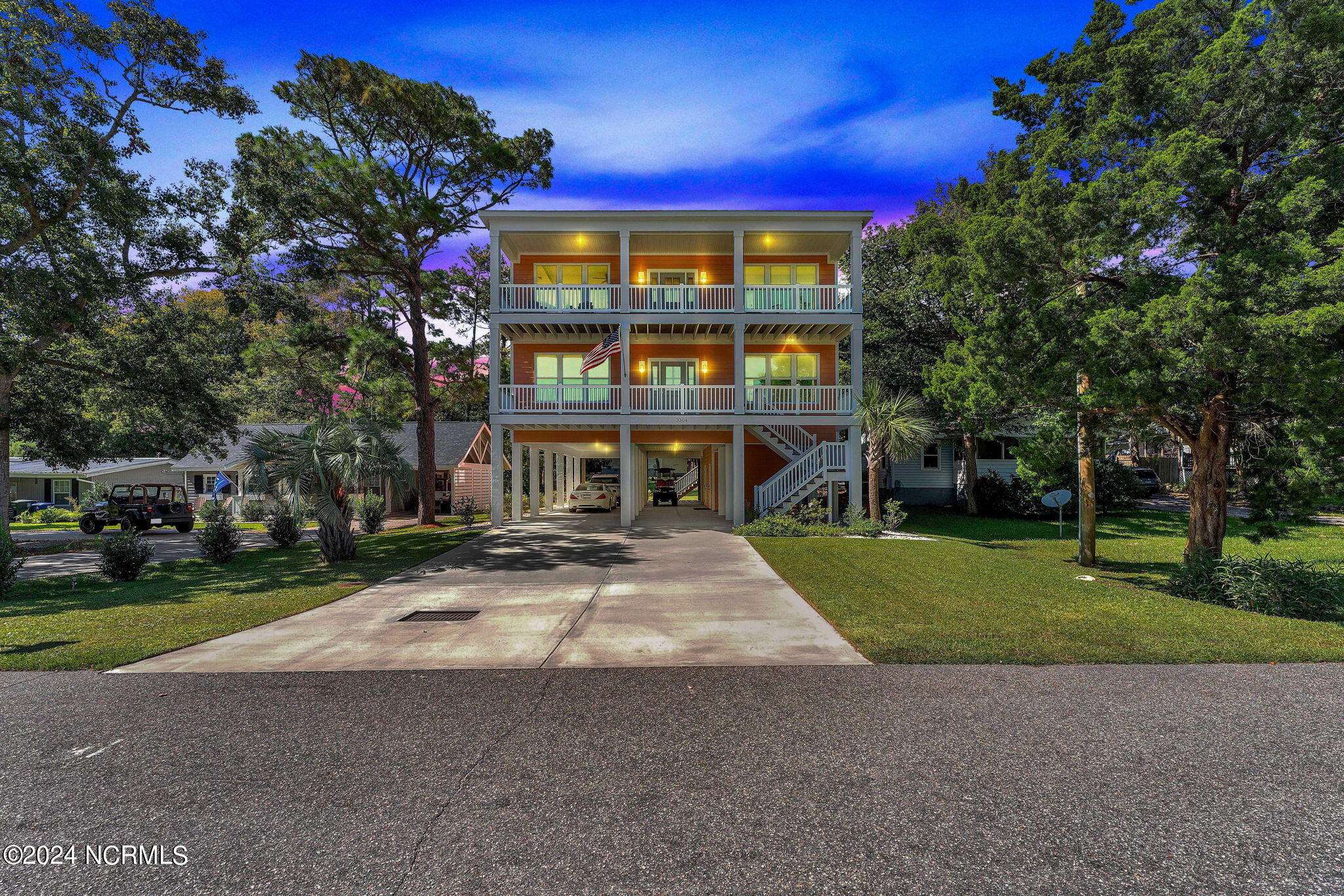 North Myrtle Beach, SC 29582,3304 Palm ST