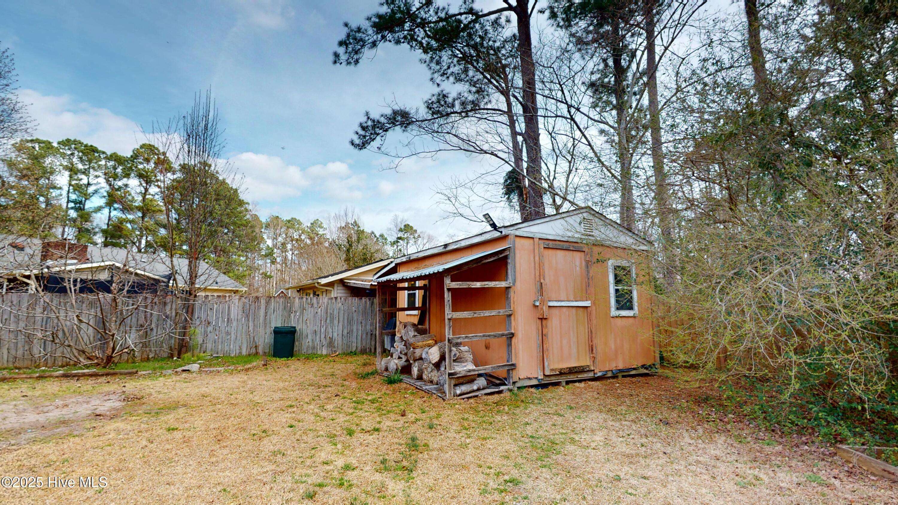 New Bern, NC 28560,109 Huntcliff RD
