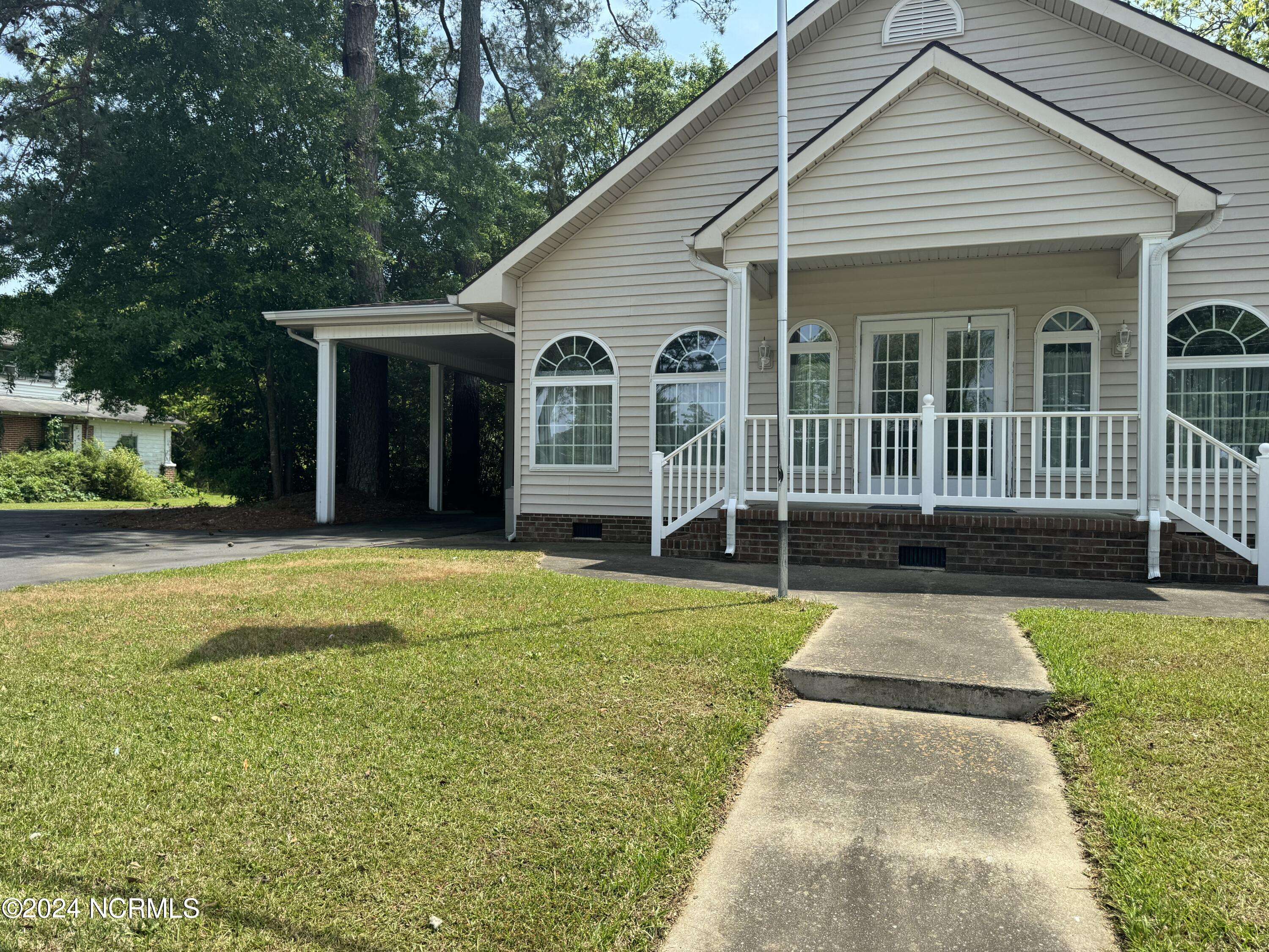 Conway, NC 27820,605 W Main ST