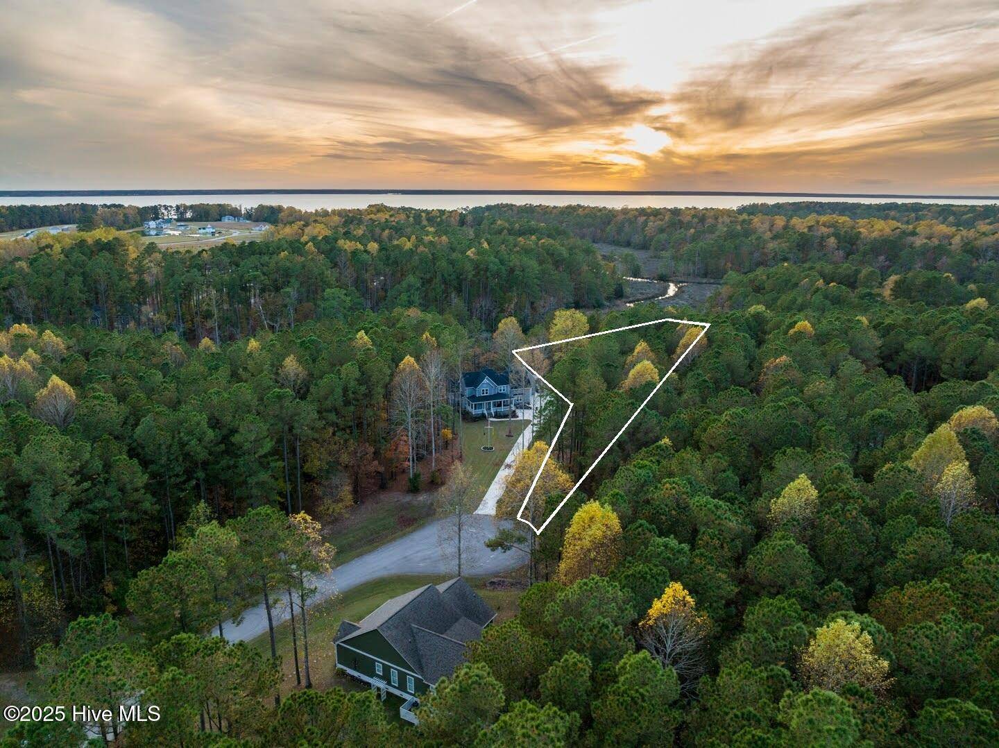 Minnesott Beach, NC 28510,130 Willow Cove LN