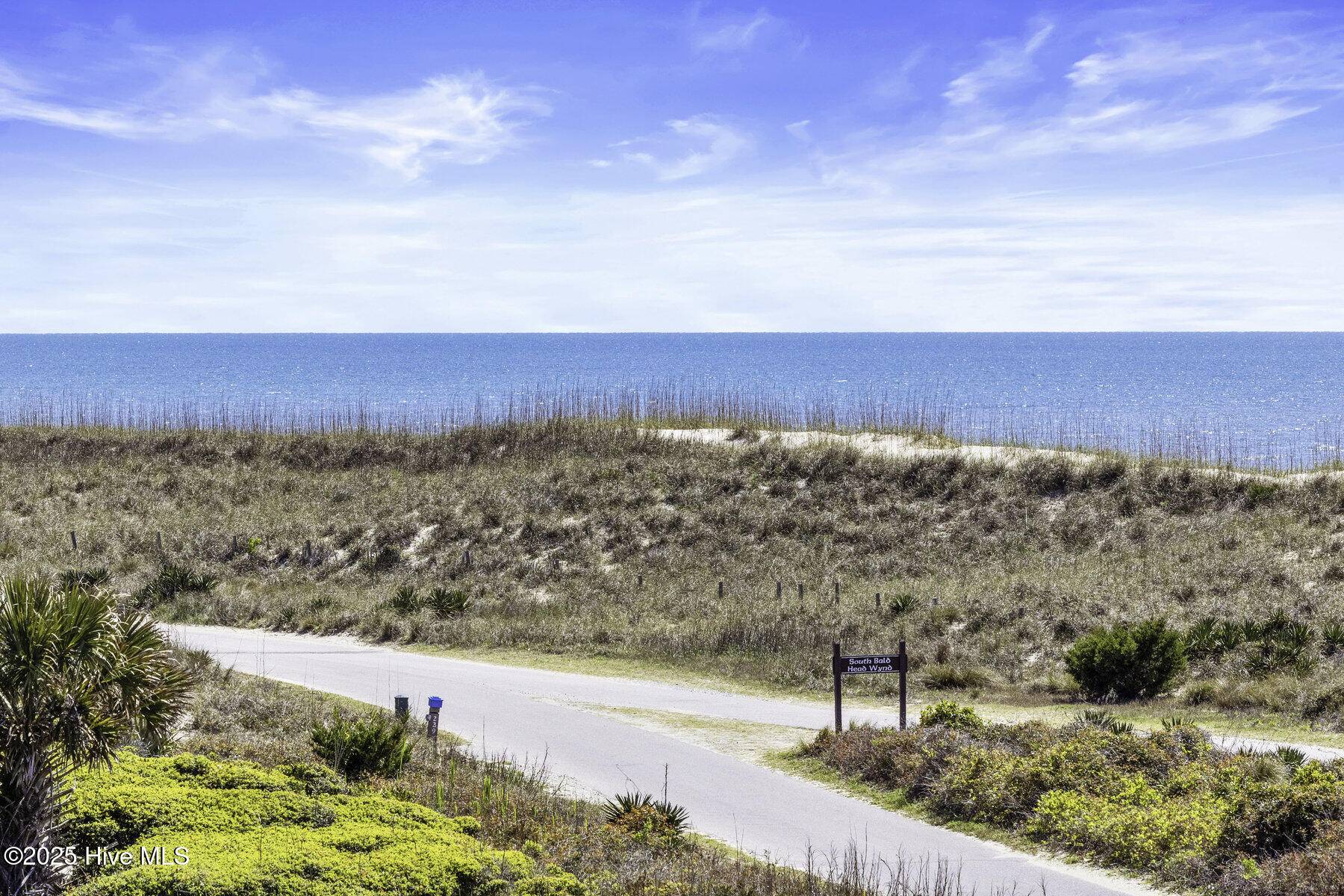Bald Head Island, NC 28461,225 W Bald Head Wynd