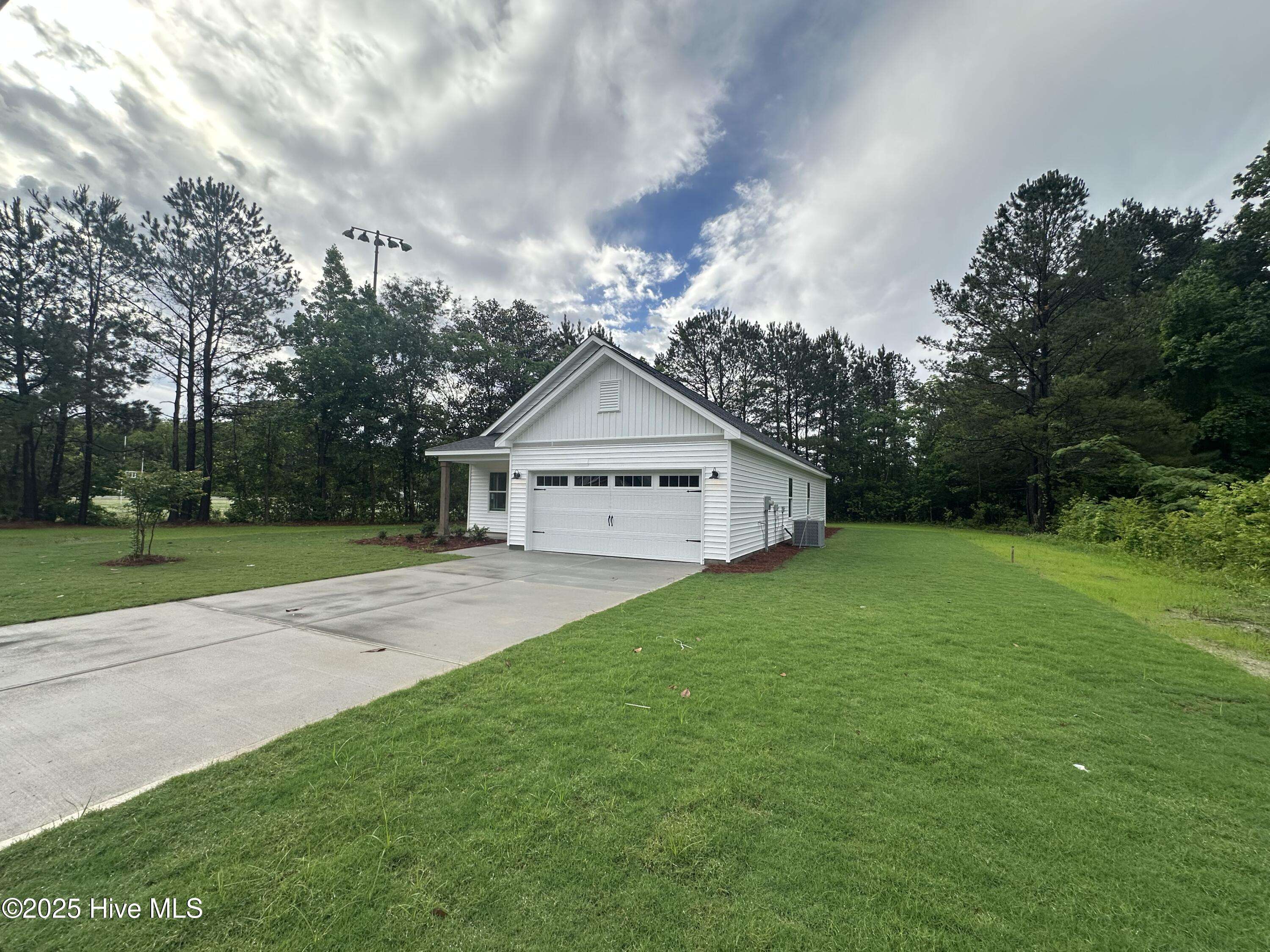 Burgaw, NC 28425,509 W Hayes ST