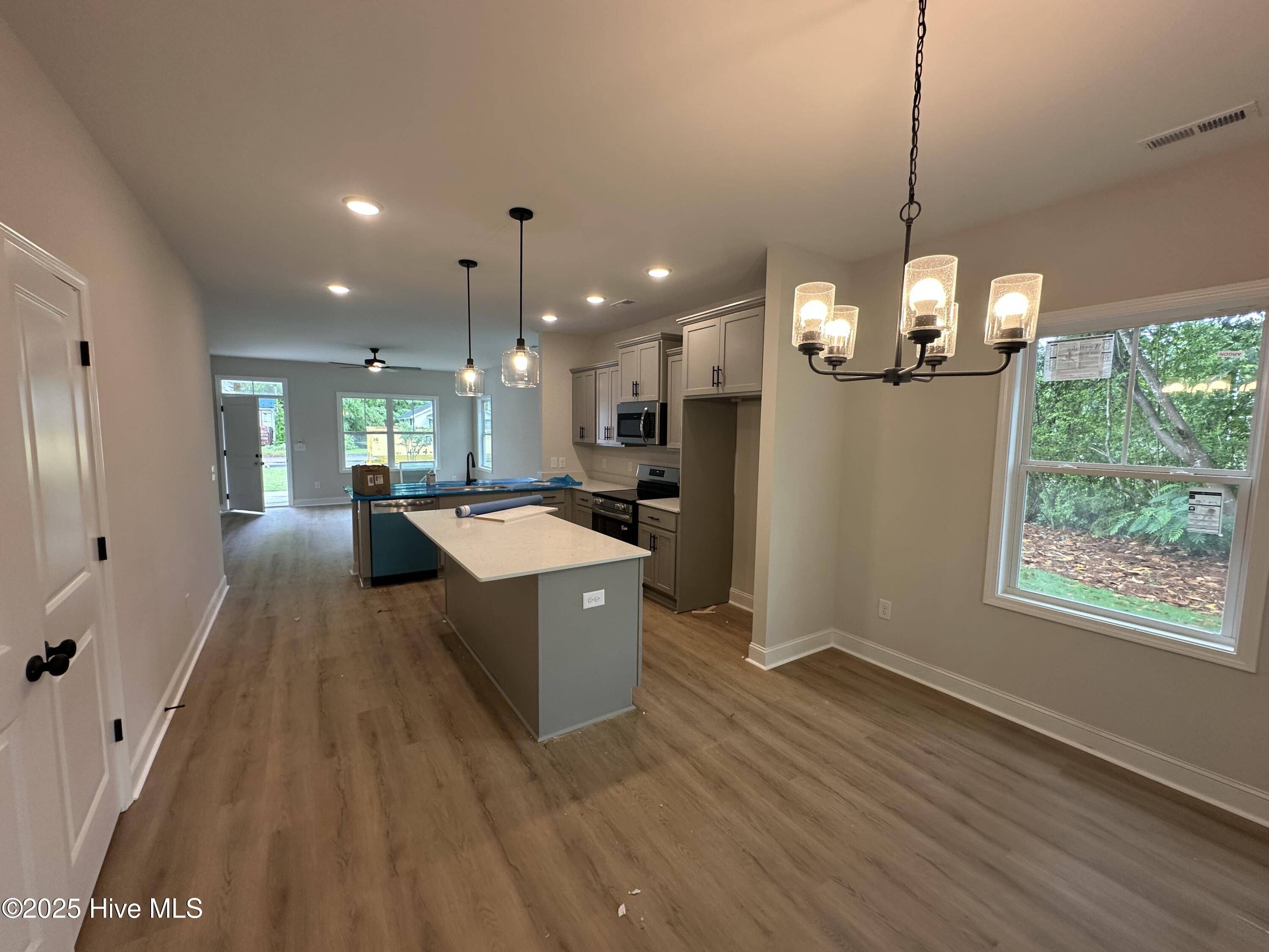 Burgaw, NC 28425,509 W Hayes ST