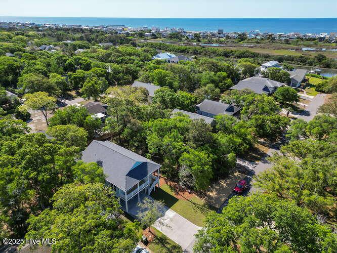 Oak Island, NC 28465,102 SE 6th ST