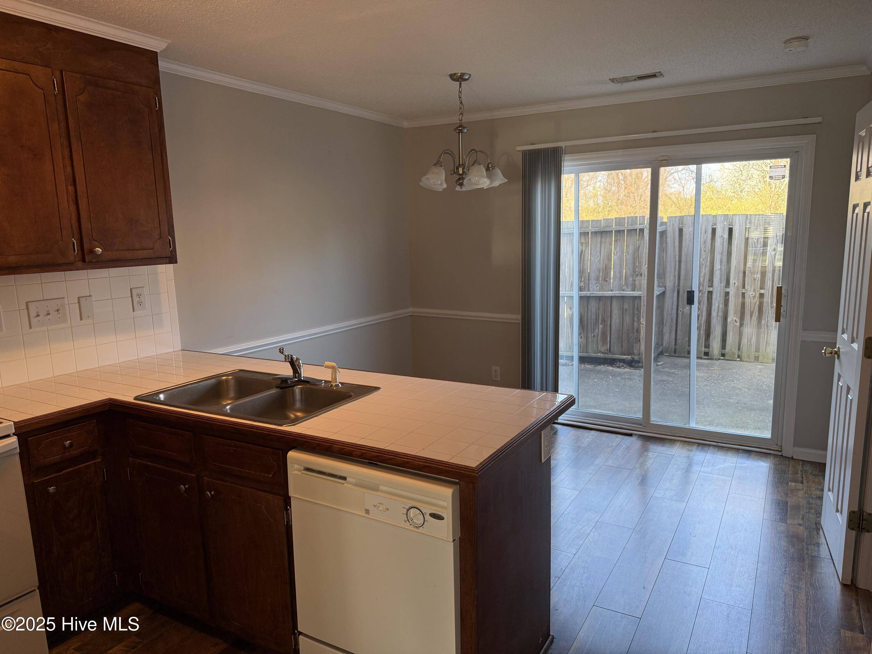 Winterville, NC 28590,2355 Vineyard DR #F2