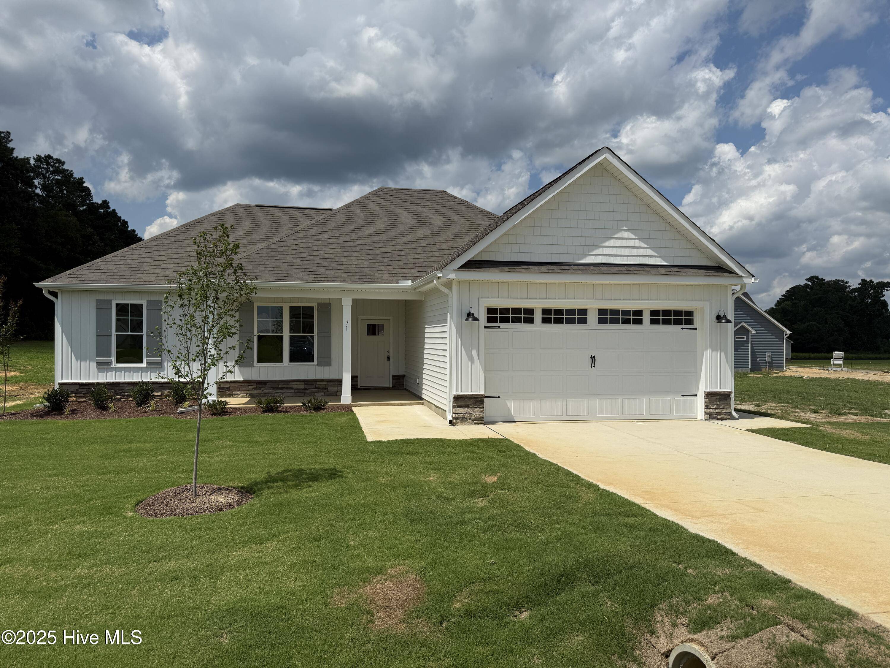Selma, NC 27576,71 Royal AVE