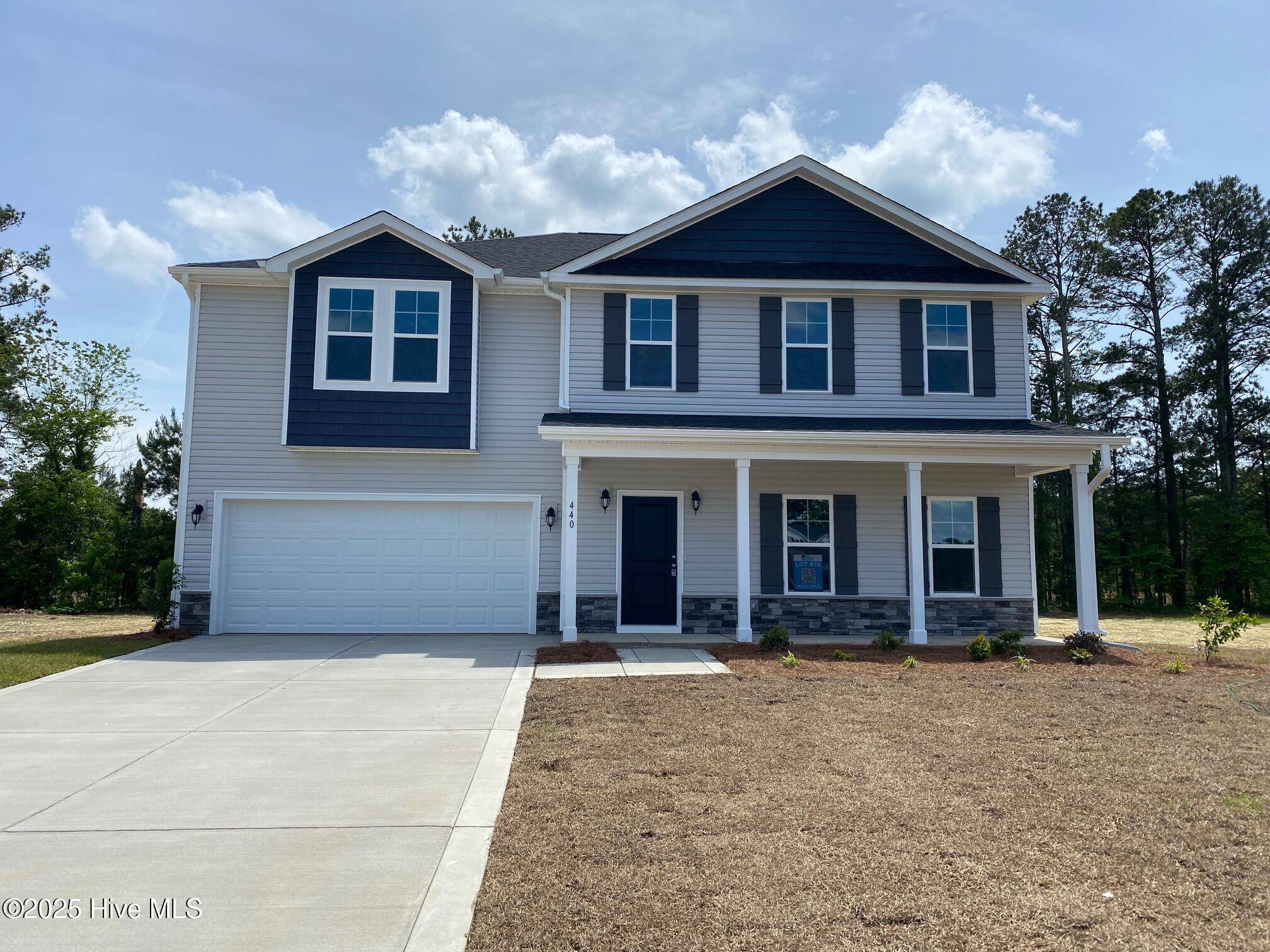 Raeford, NC 28376,440 Traveller WAY