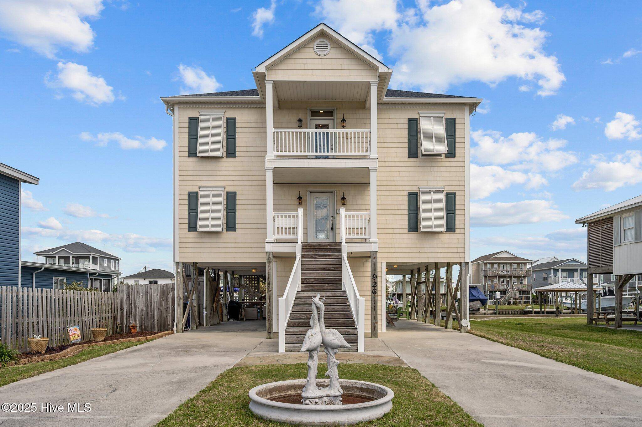 Surf City, NC 28445,926 Broadway ST