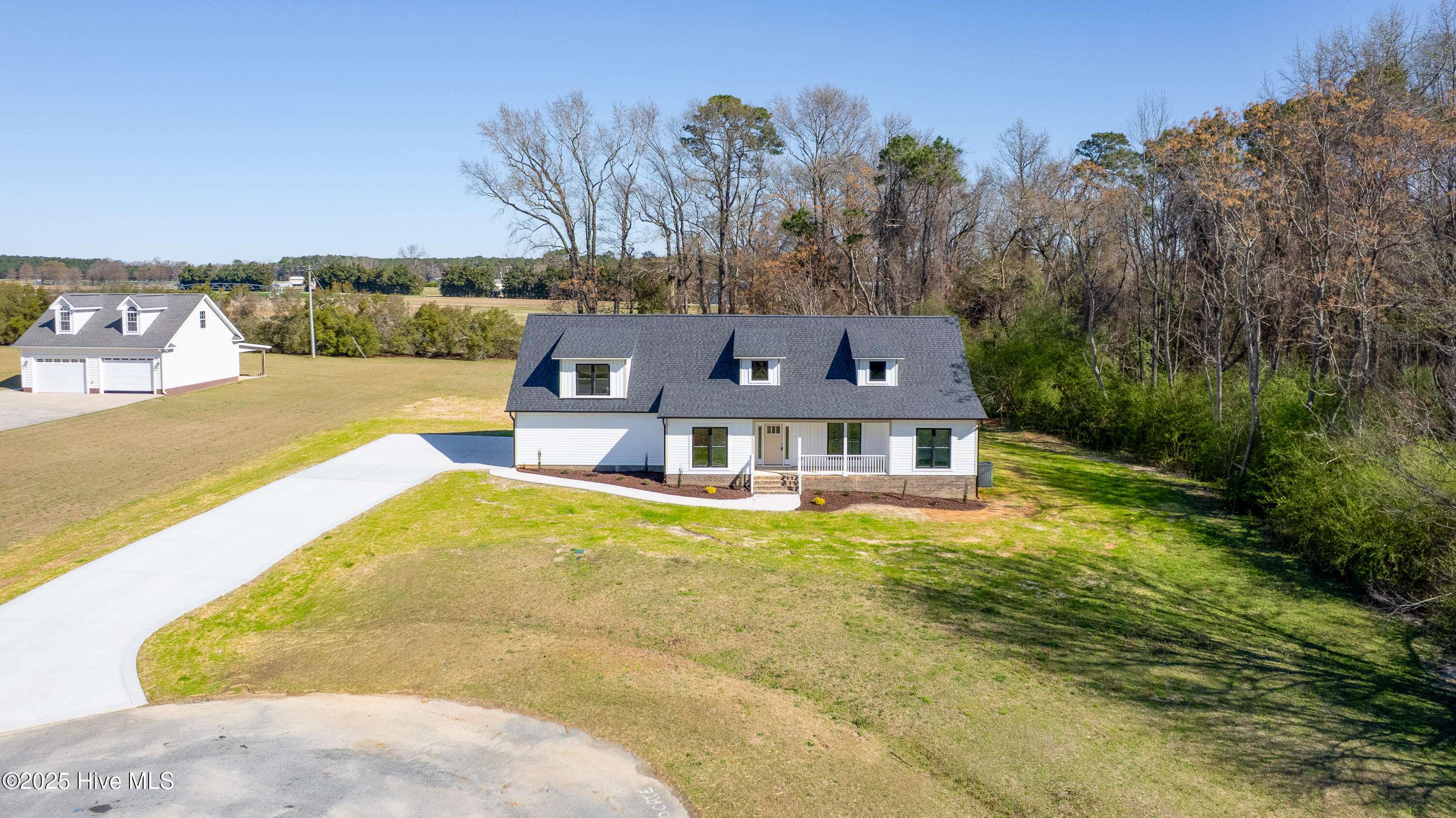 Clinton, NC 28328,151 Cabin Creek LN