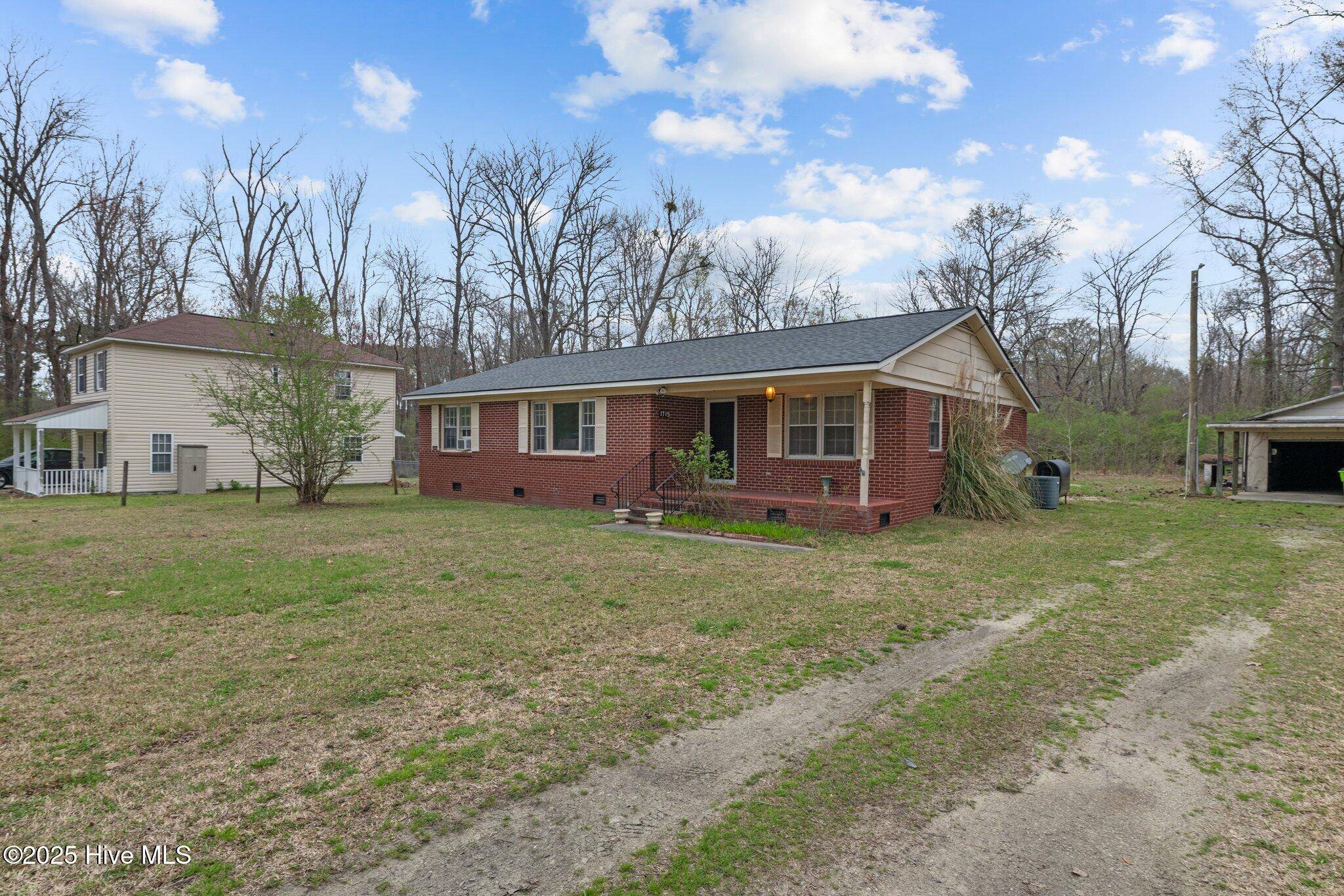 New Bern, NC 28562,1715 Charles ST