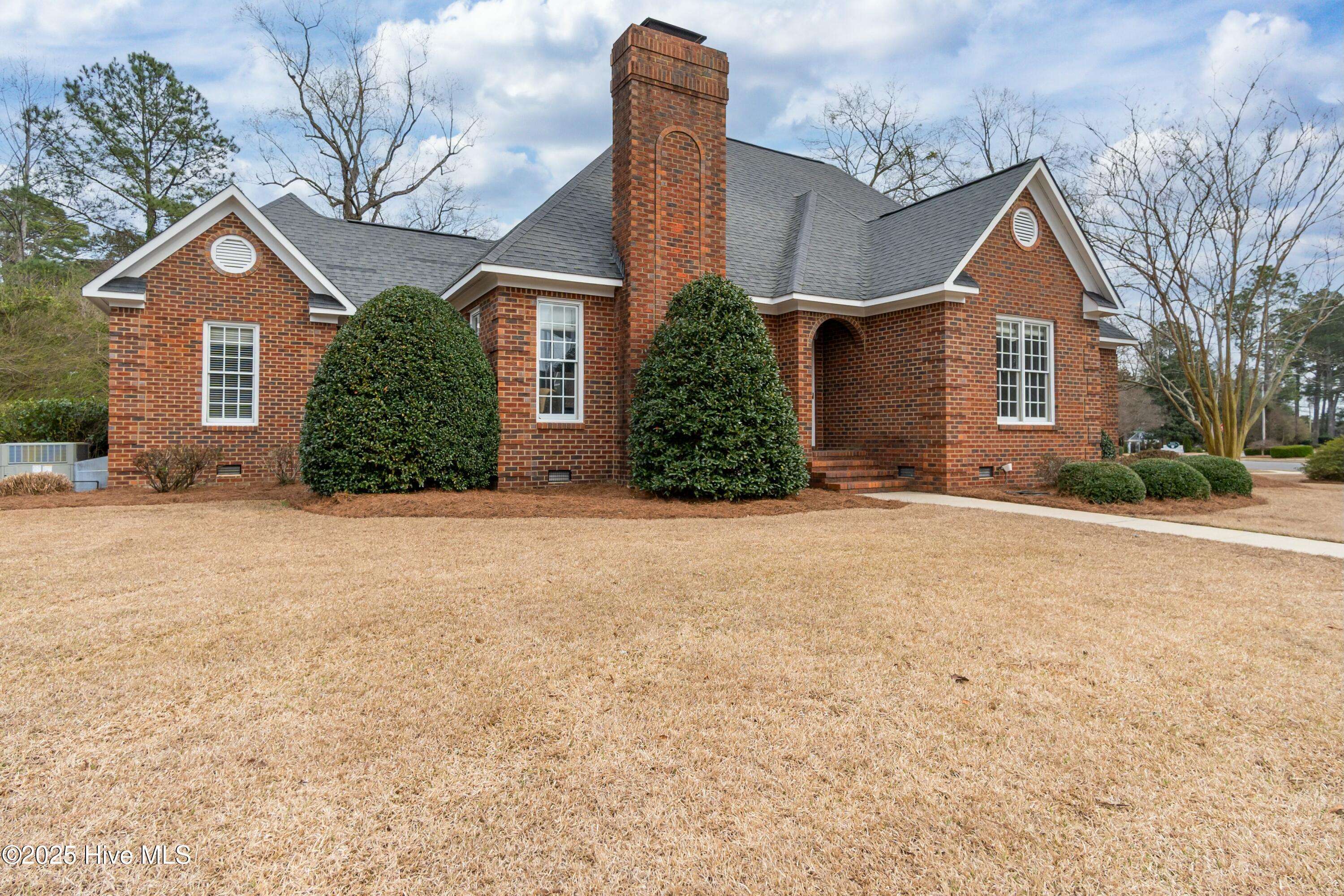 Kinston, NC 28504,1301 Par DR