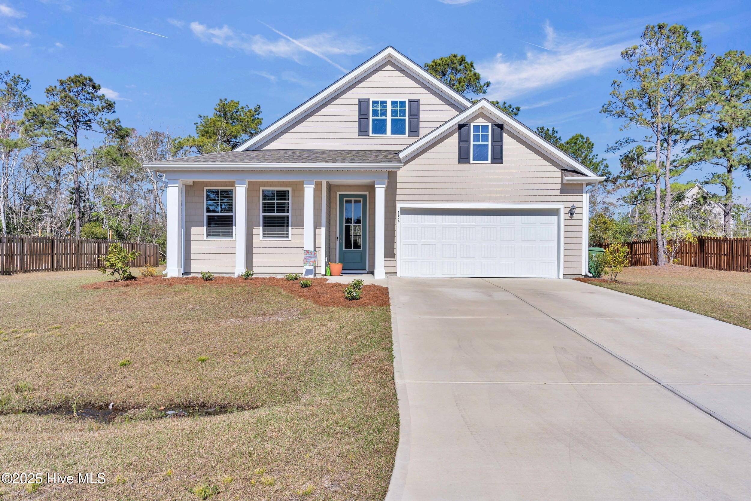 Sneads Ferry, NC 28460,154 Evergreen Forest CT