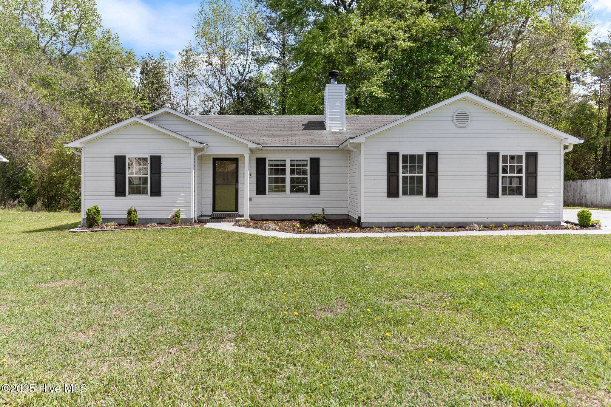 Jacksonville, NC 28540,104 Nicole CT
