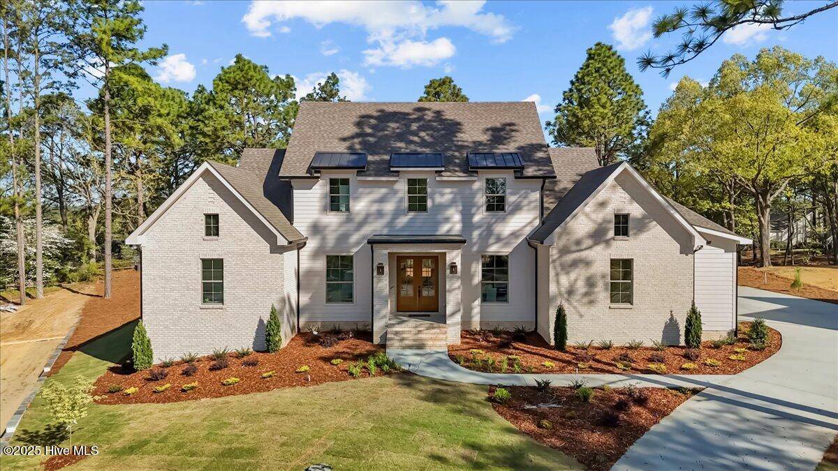 Pinehurst, NC 28374,325 Sloan LN