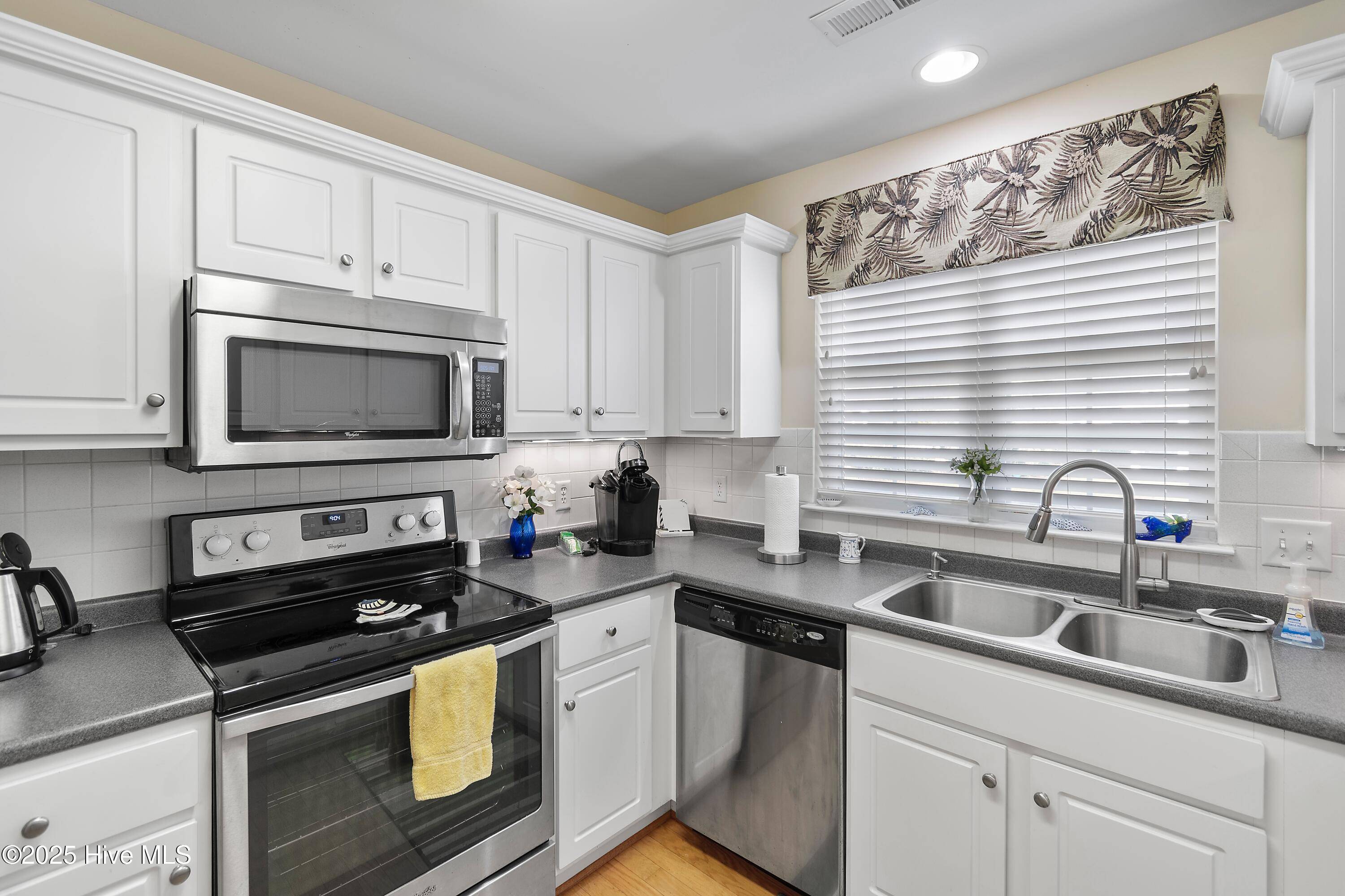 Southport, NC 28461,5025 Glen Cove DR SE