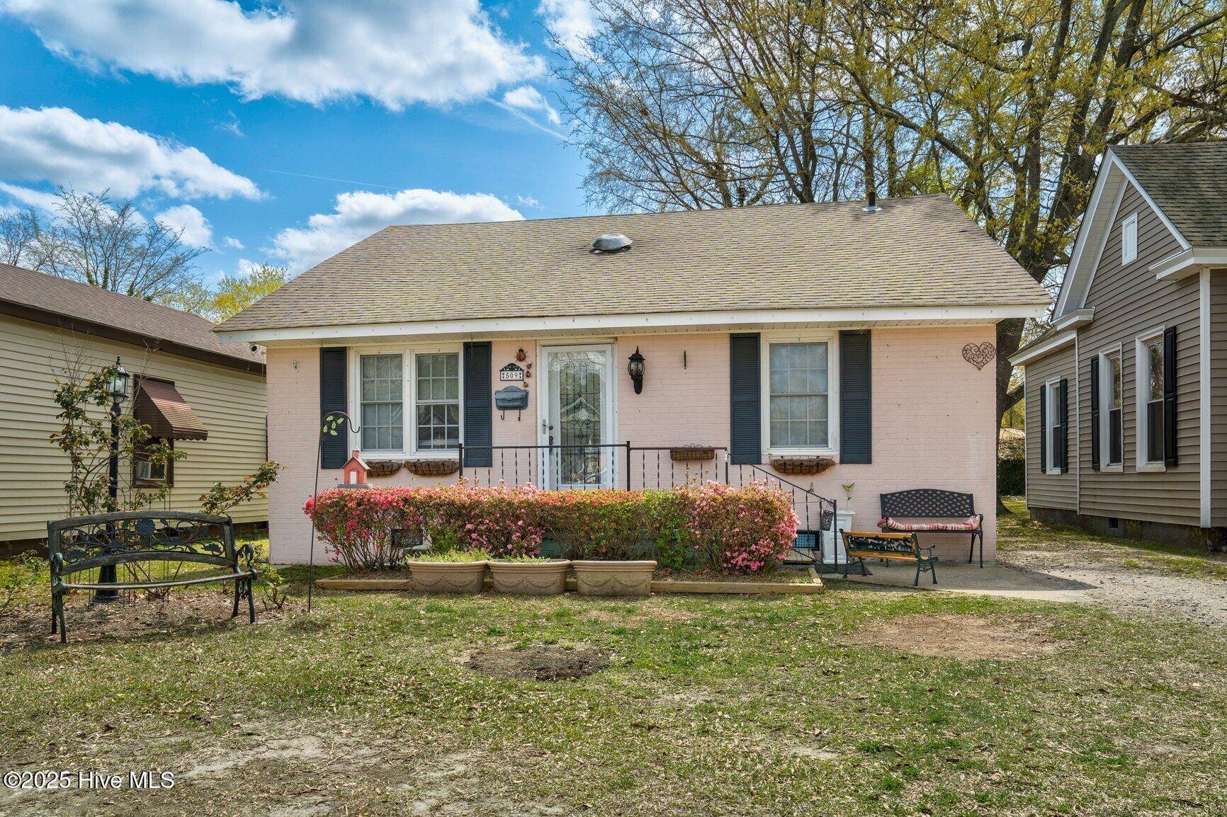 Tarboro, NC 27886,509 W Walnut ST