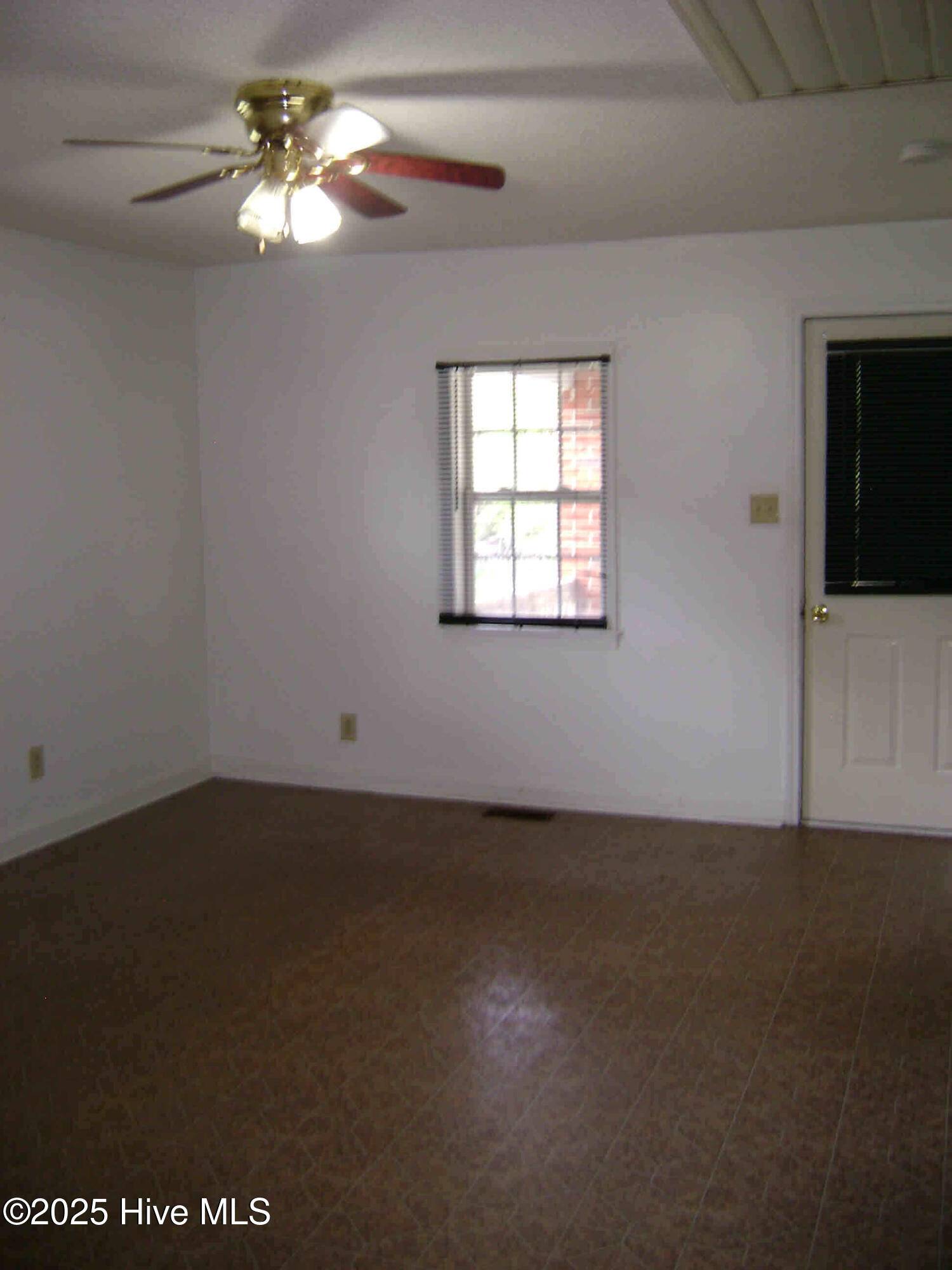 Plymouth, NC 27962,215 North ST