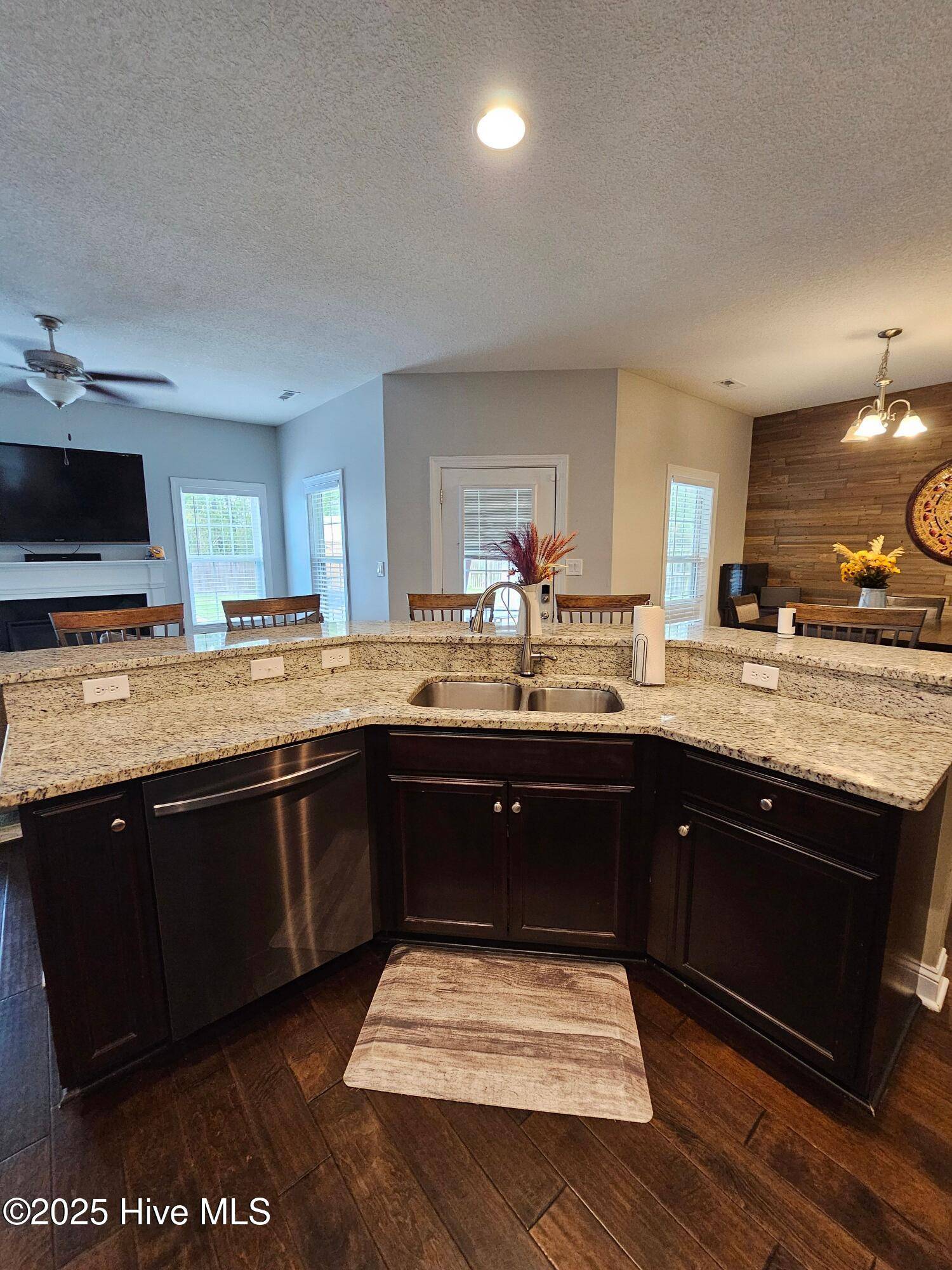 Jacksonville, NC 28546,811 Tuscarora TRL