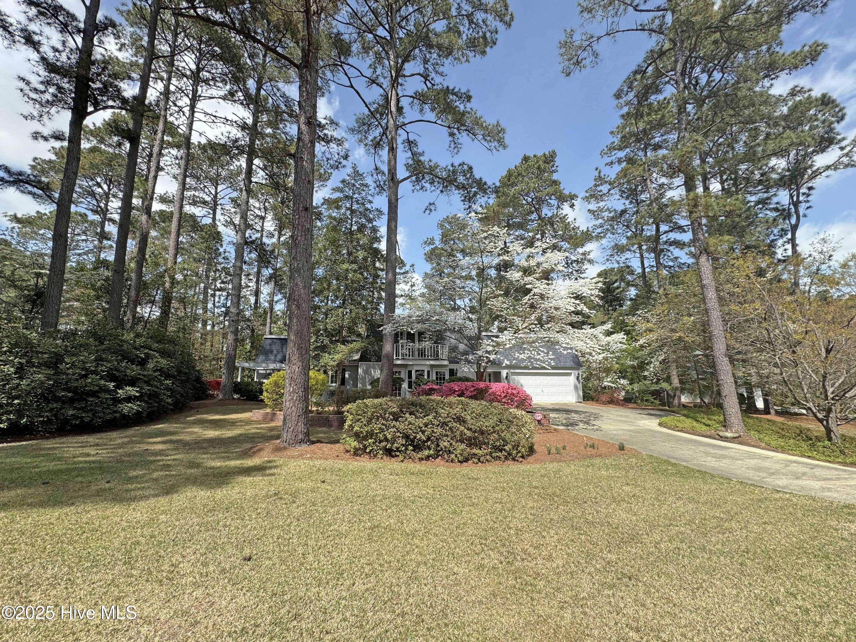 Southern Pines, NC 28387,161 Lakeview DR