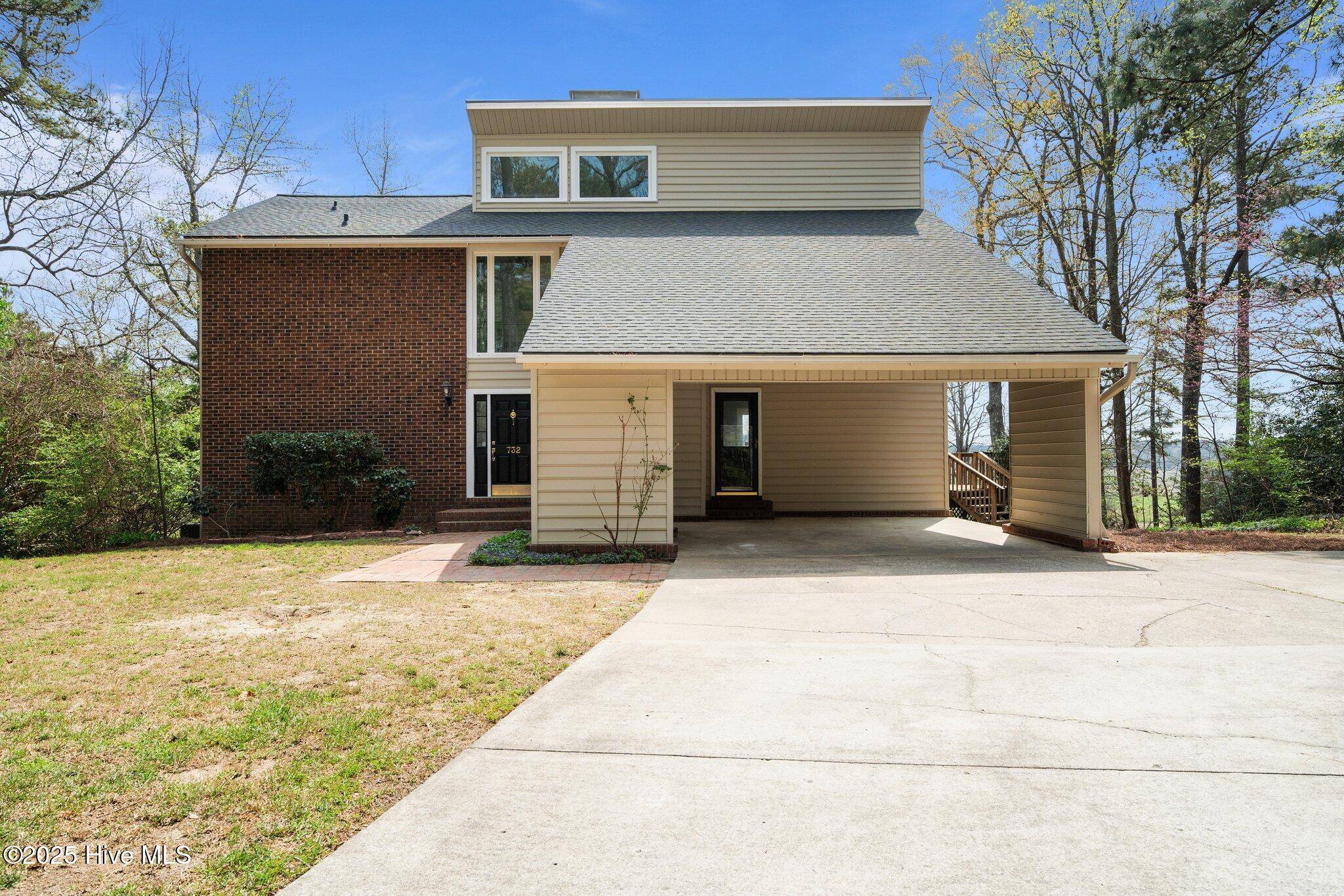 Vass, NC 28394,732 Azalea DR
