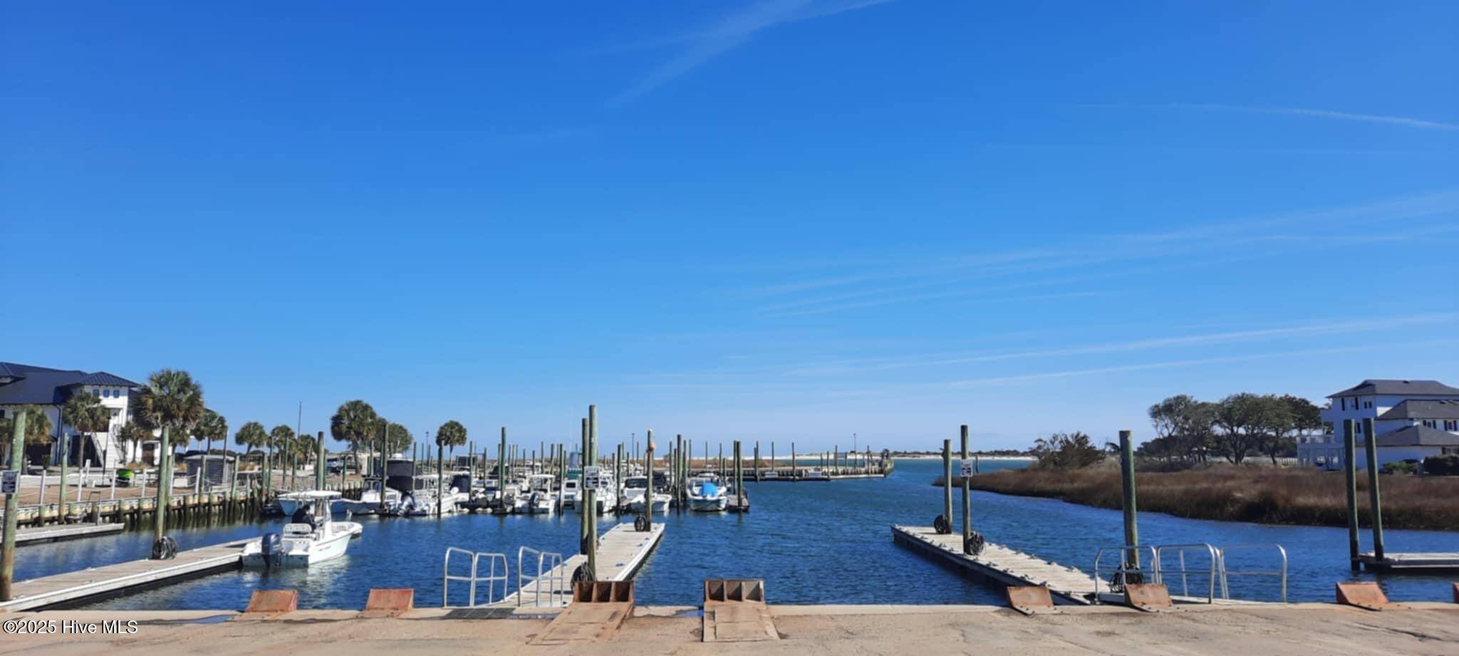 Wilmington, NC 28409,801 Paoli CT #22' Dry Slip B-43