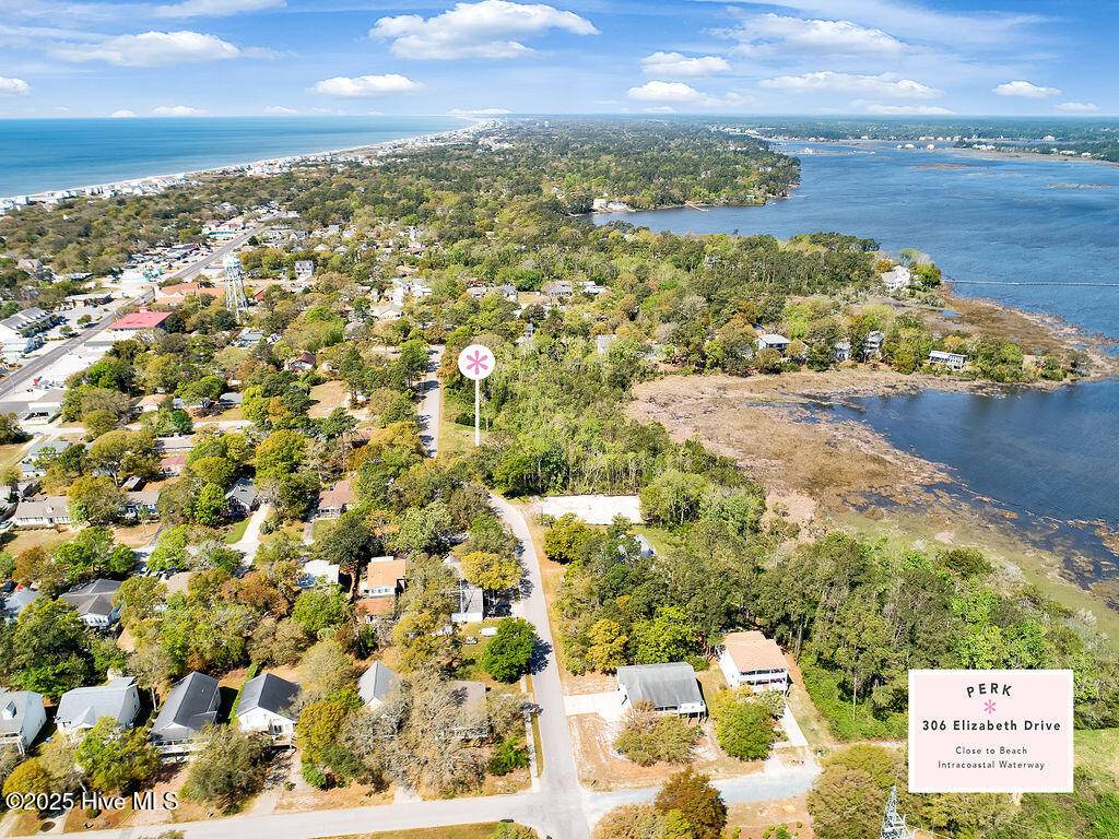 Oak Island, NC 28465,306 Elizabeth DR