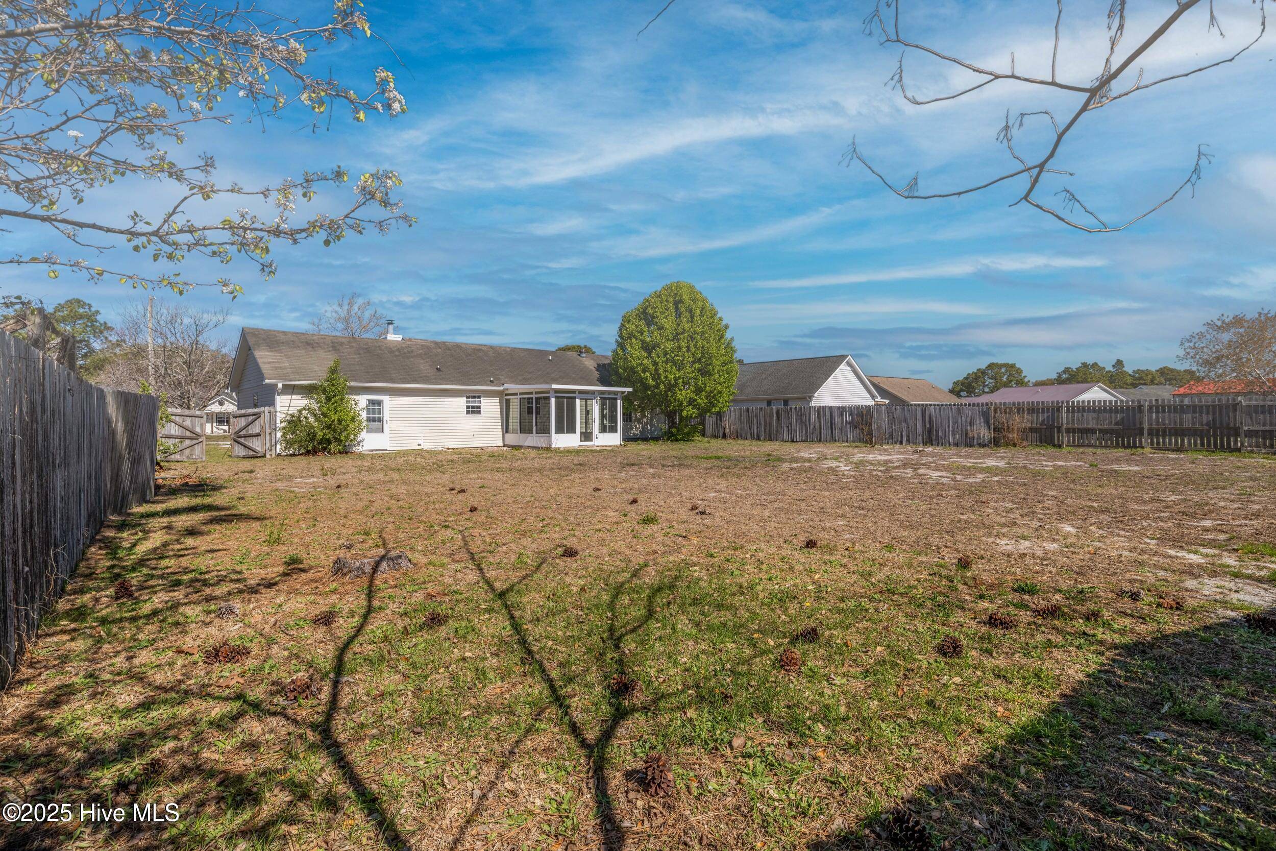 Hubert, NC 28539,112 Dayrell DR