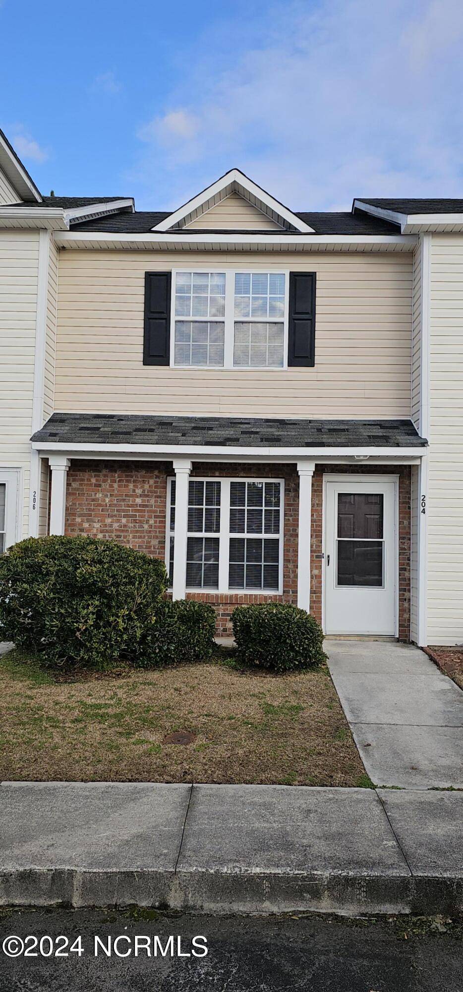 Jacksonville, NC 28546,204 Fairwood CT