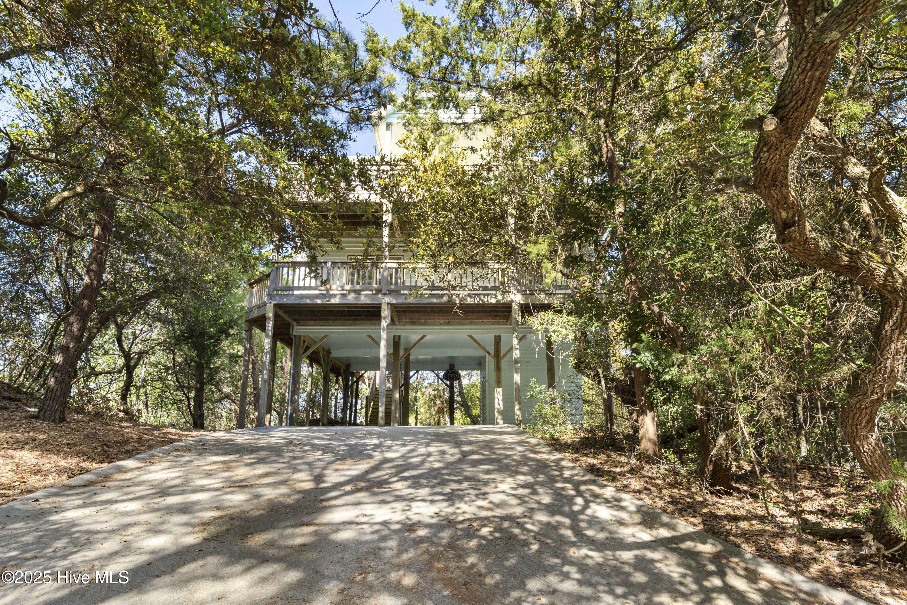 Emerald Isle, NC 28594,102 Wyndward CT