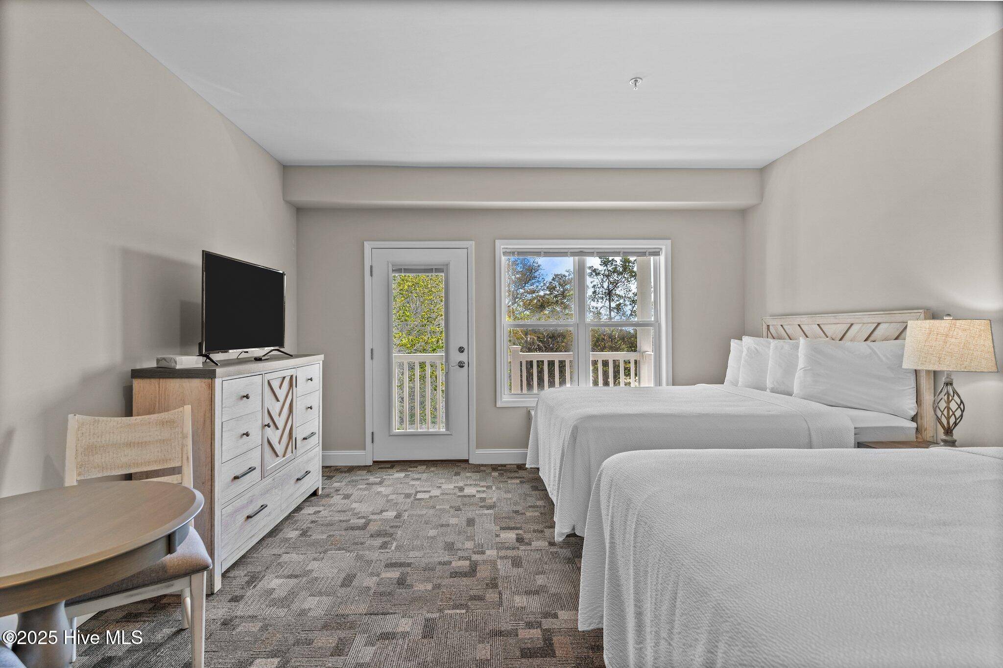 Southport, NC 28461,700 E Moore #303