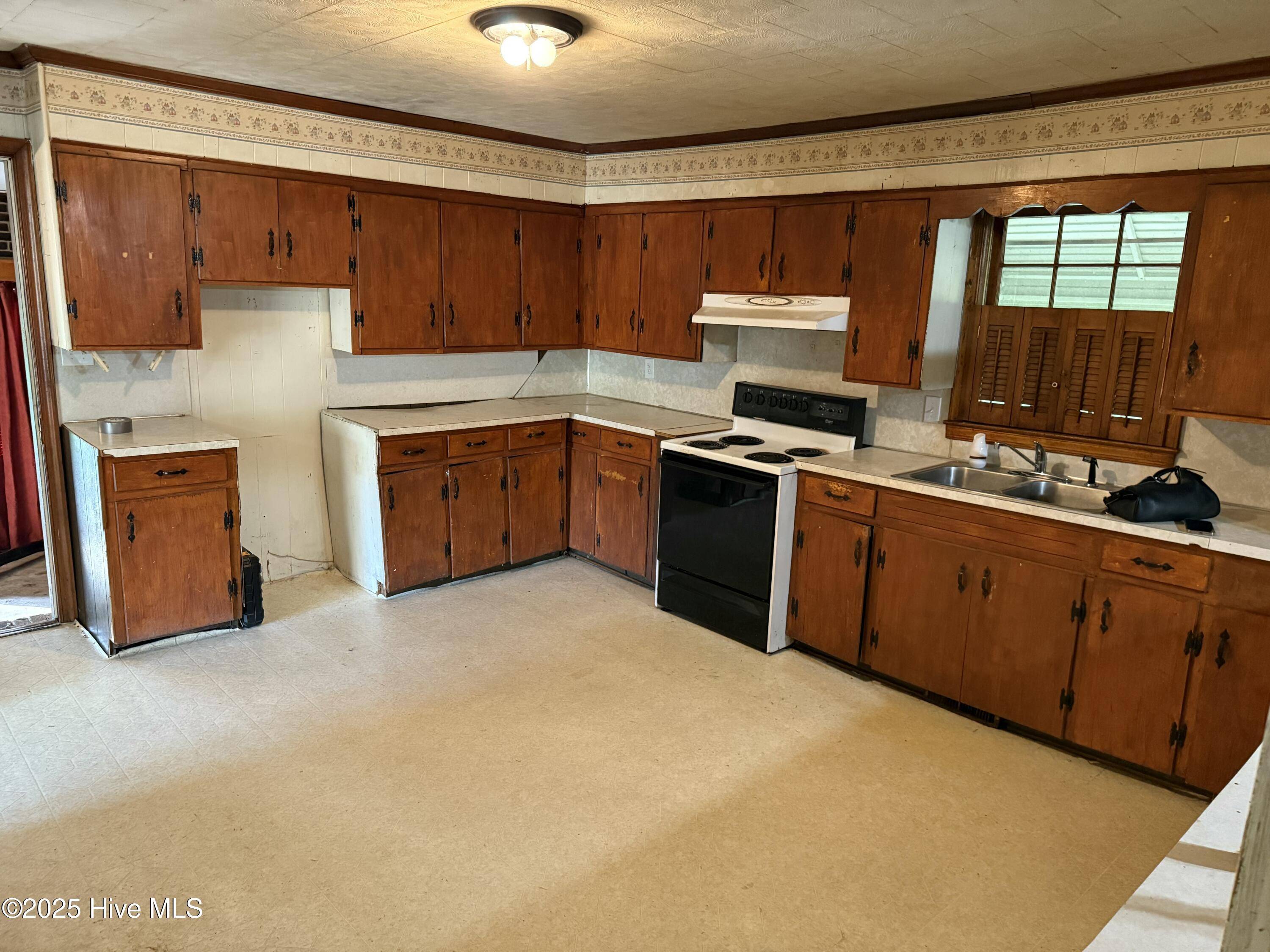 Williamston, NC 27892,1420 Lum Brown RD