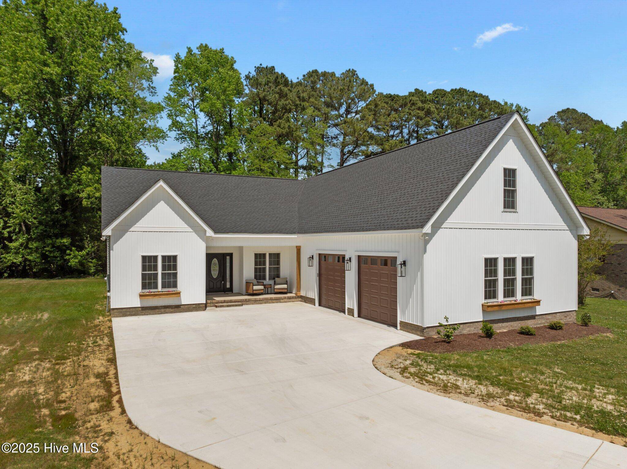 Washington, NC 27889,210 Crown DR