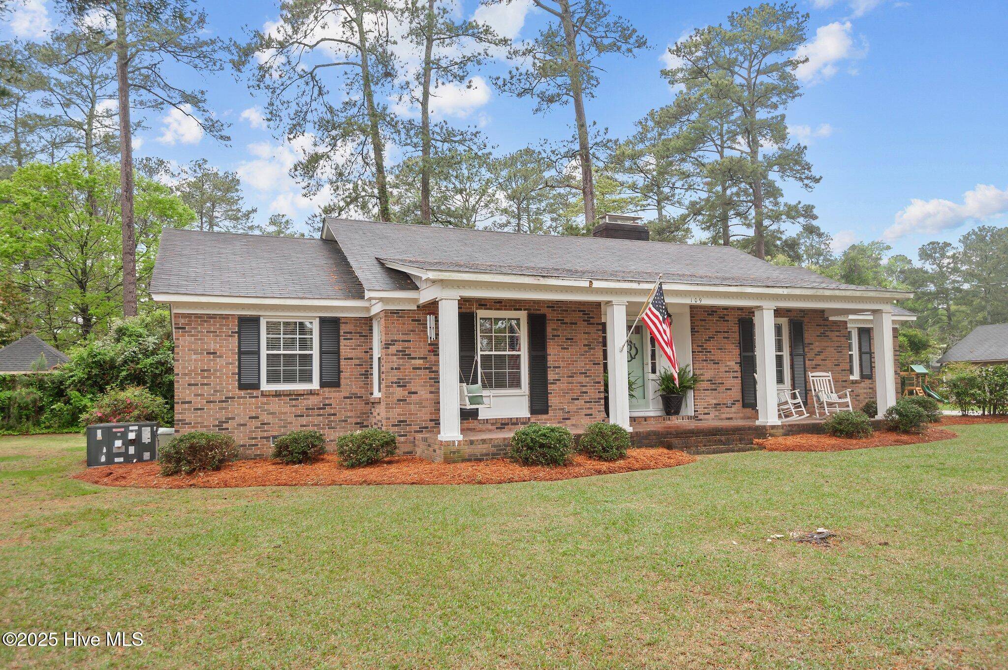 Pinetops, NC 27864,109 N Edgewood DR