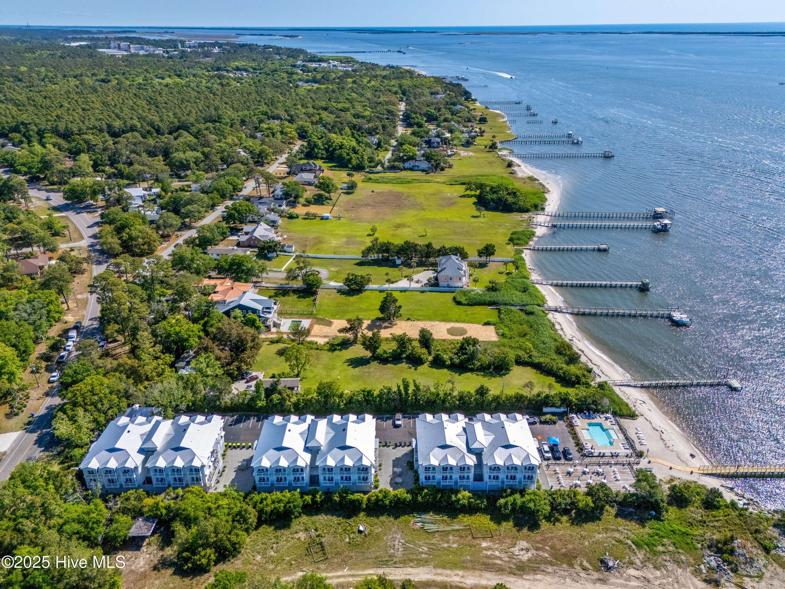 Southport, NC 28461,710 E Moore ST