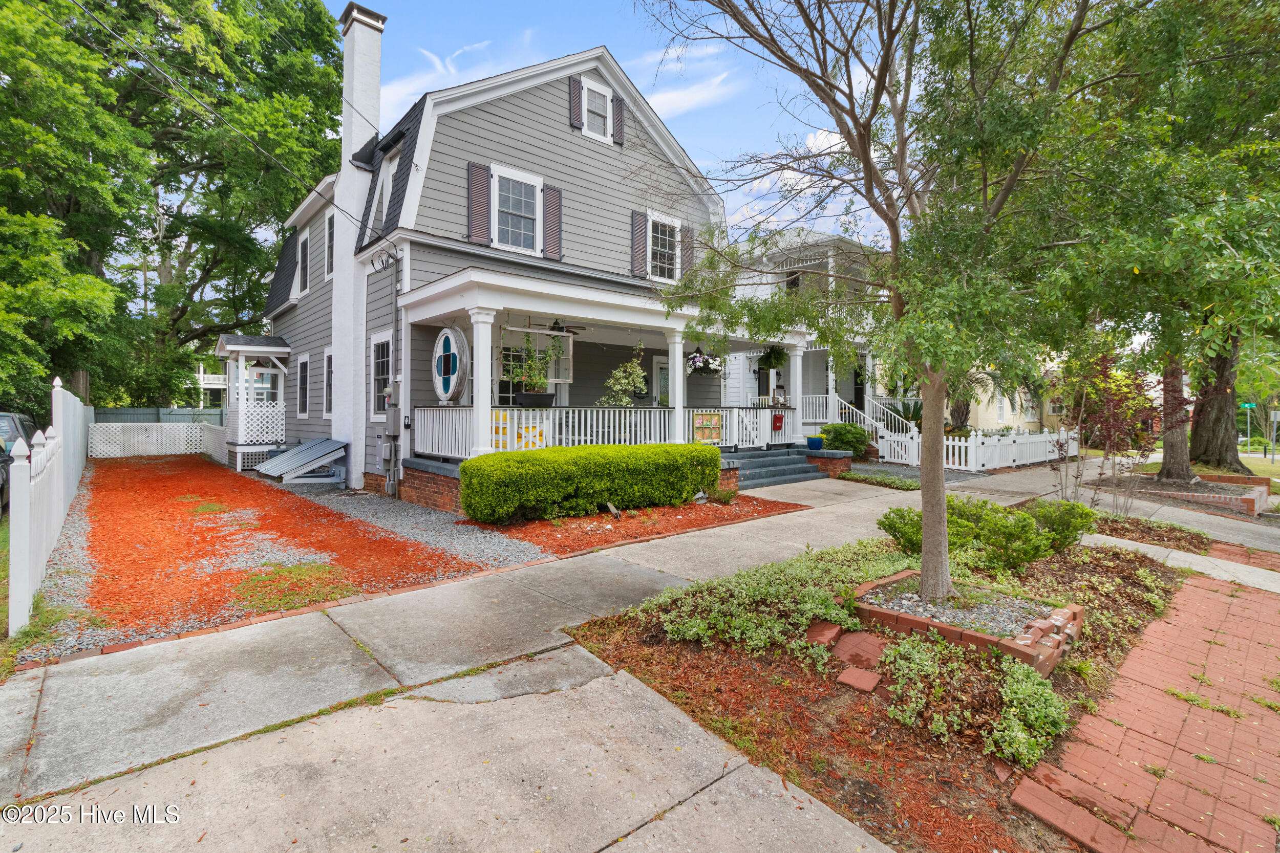 Wilmington, NC 28401,711 Dock ST