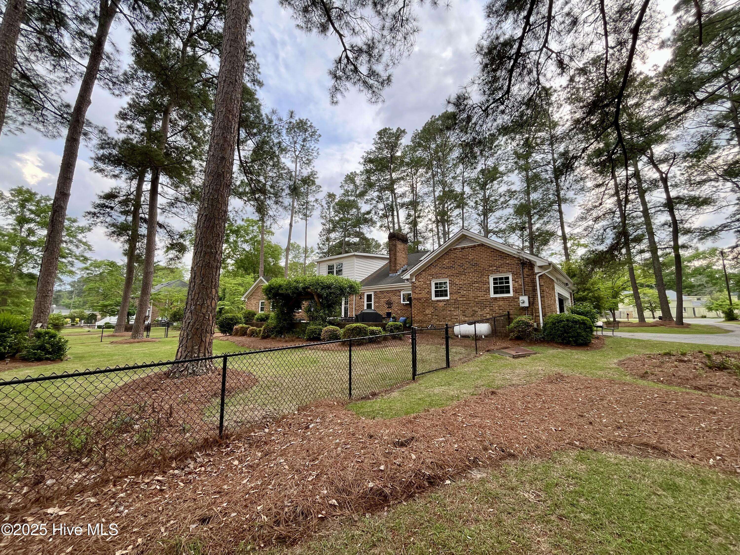 Laurinburg, NC 28352,8200 Scotch Meadows DR