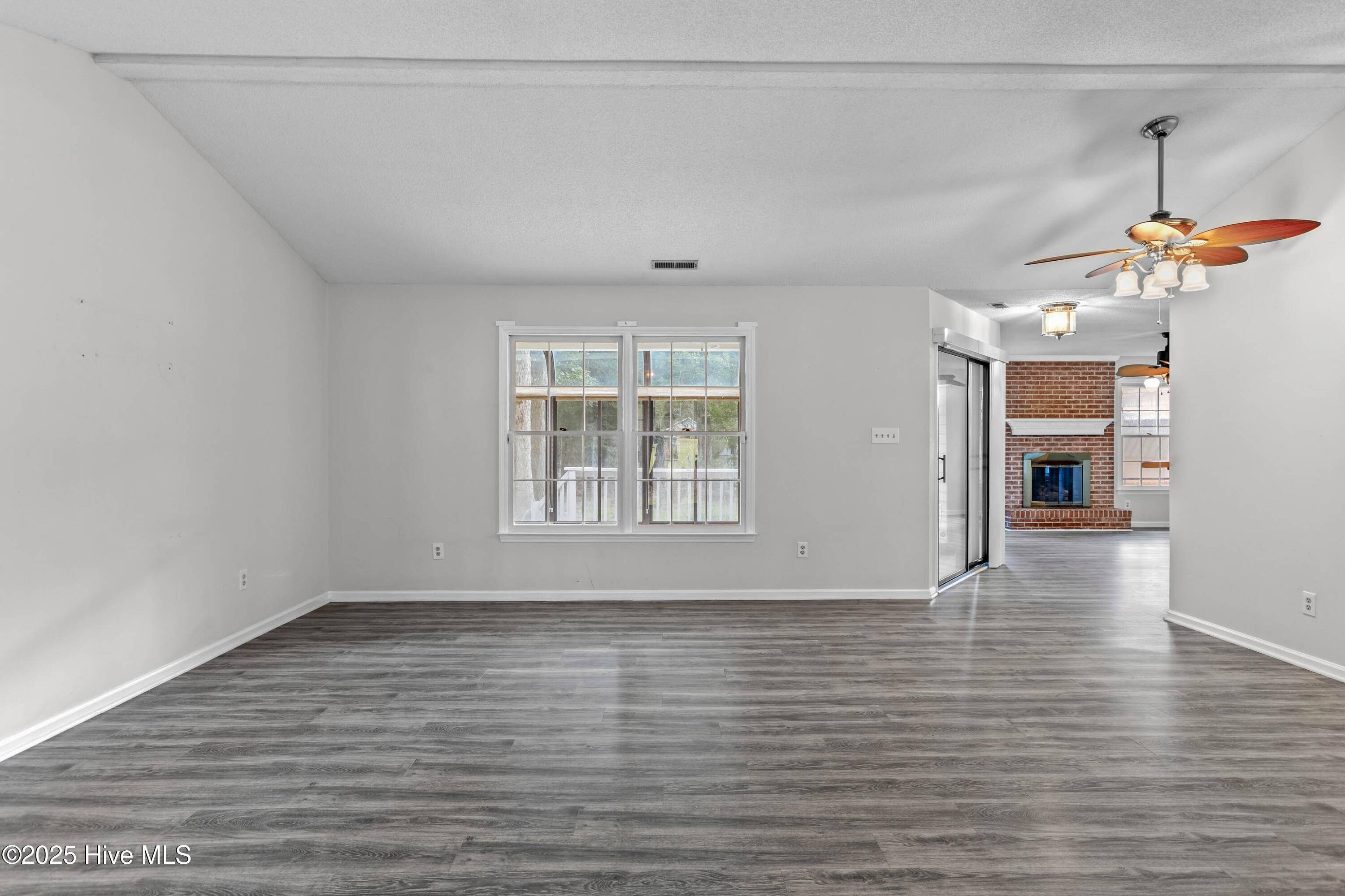 Jacksonville, NC 28540,439 Candlewood DR