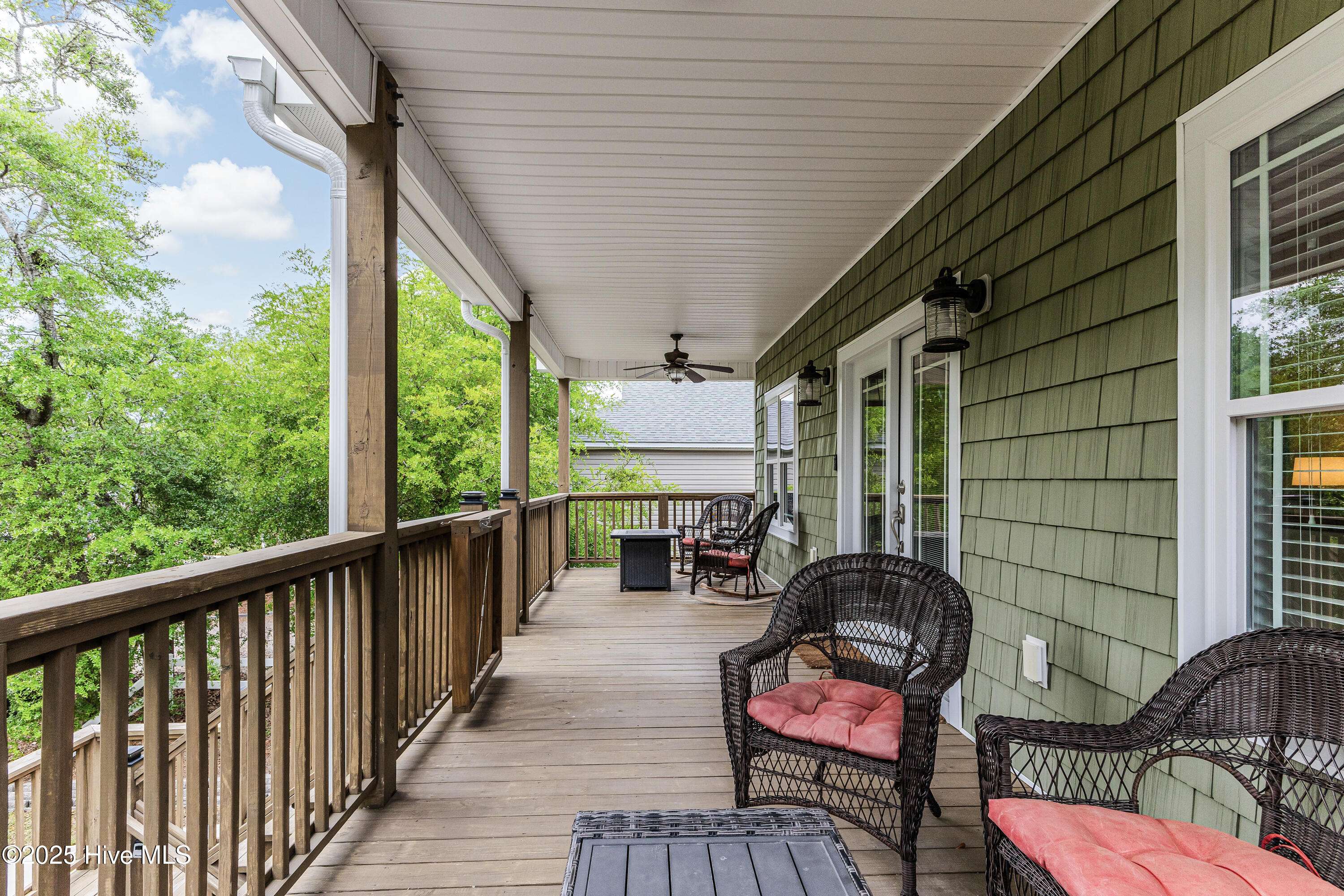 Oak Island, NC 28465,108 SW 7th ST