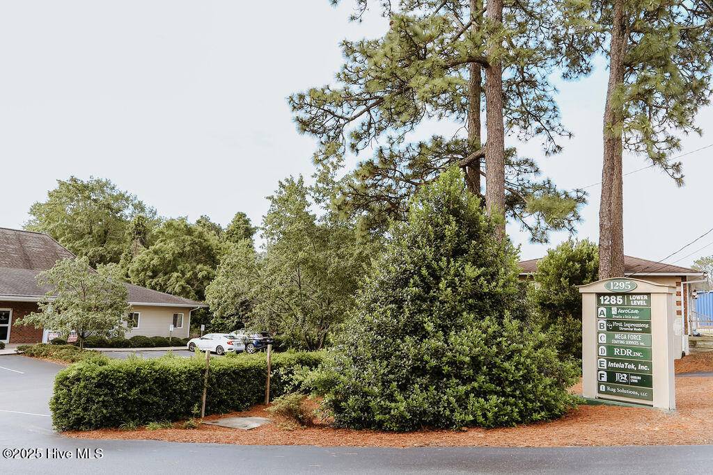 Southern Pines, NC 28387,1295 Old Us 1 Hwy HWY #Suite E