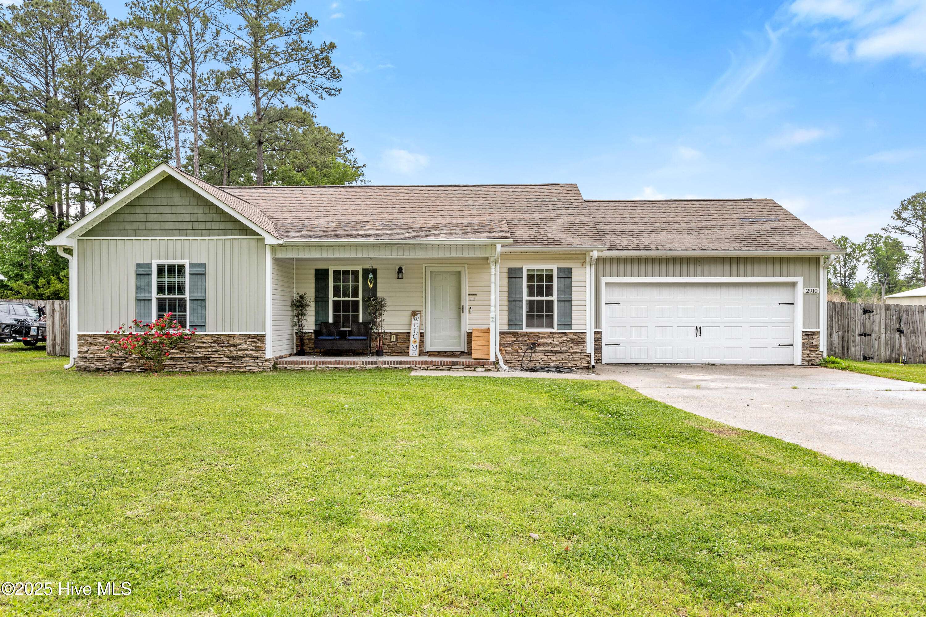 Jacksonville, NC 28540,2910 Dawson Cabin RD