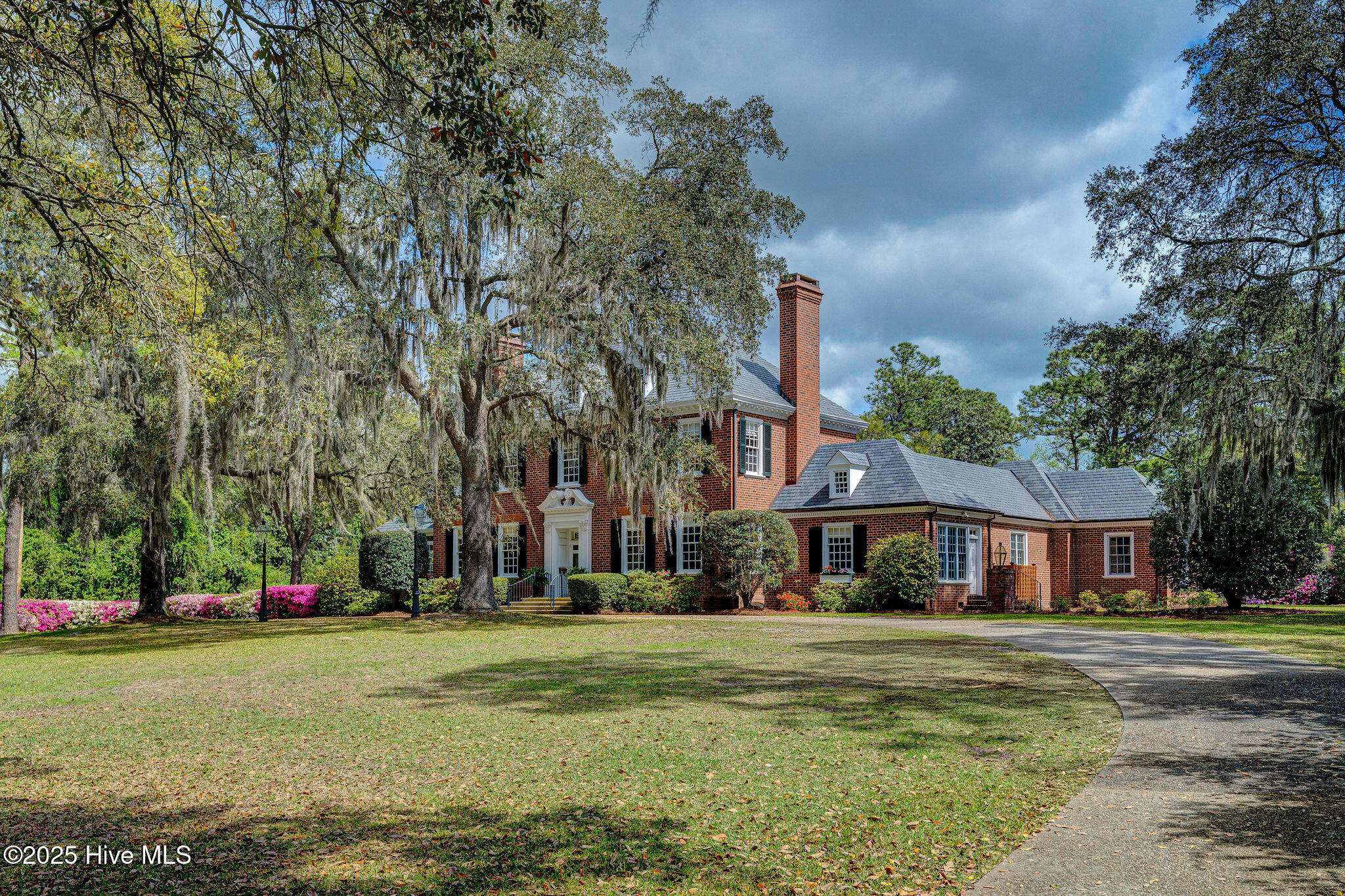 Wilmington, NC 28403,807 Forest Hills DR