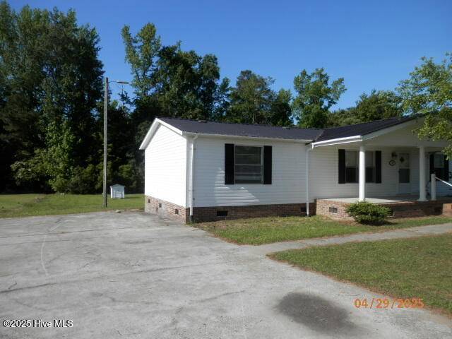 Whiteville, NC 28472,300 King Arthur DR