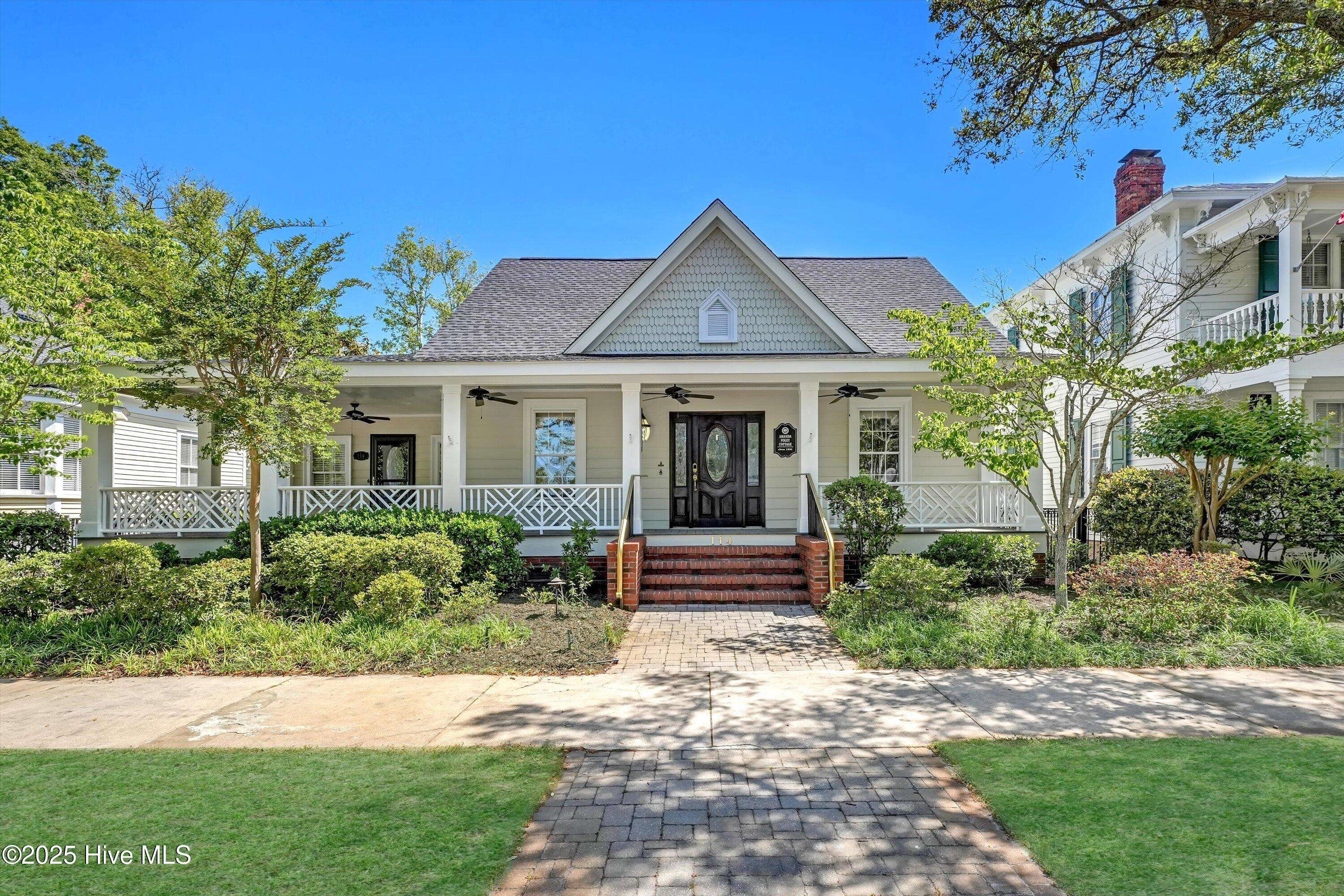Southport, NC 28461,114 N Atlantic AVE