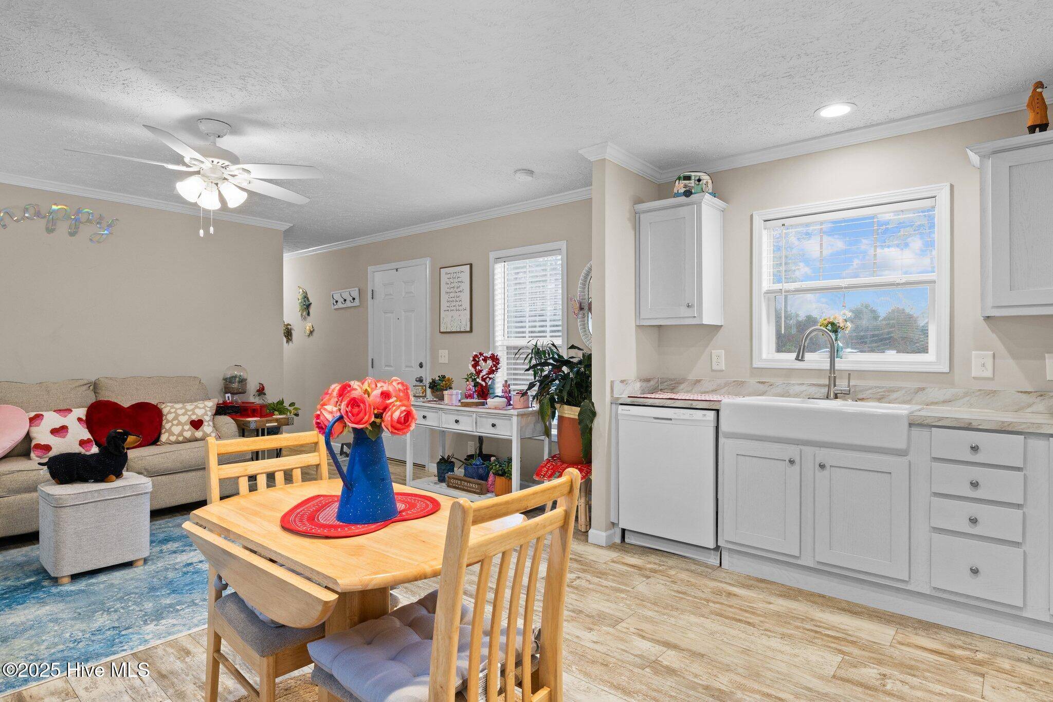 Newport, NC 28570,107 Paradise LN