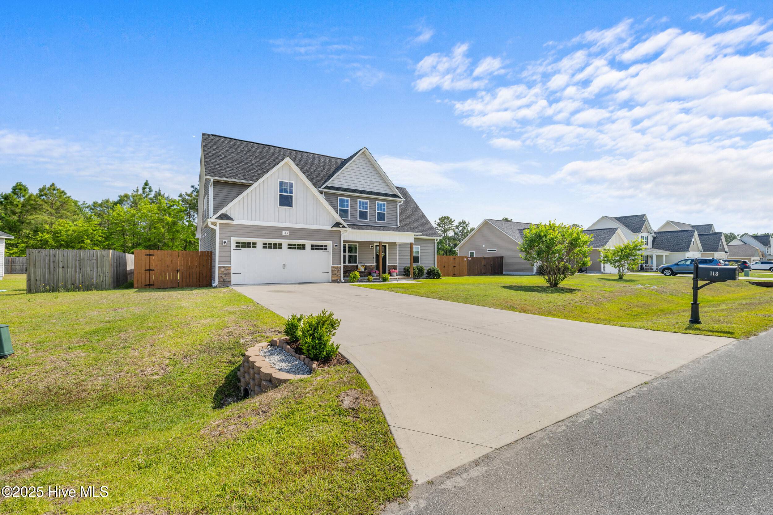 Hubert, NC 28539,113 Sonia DR